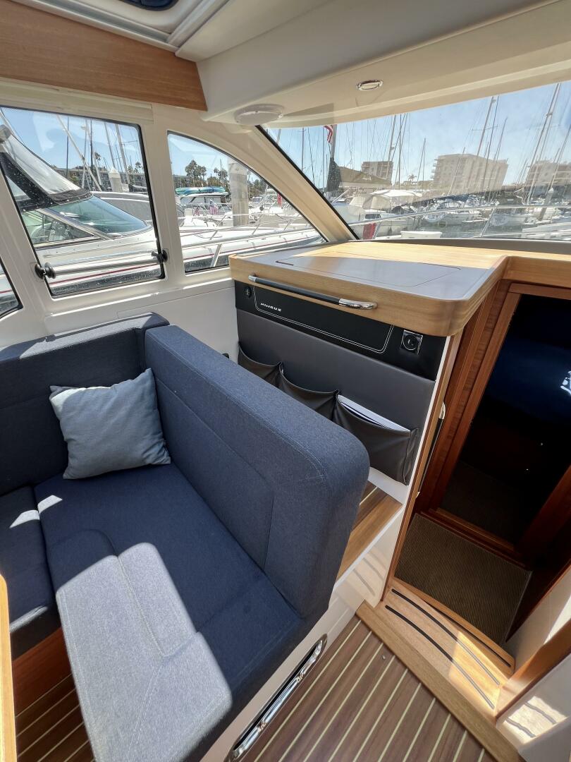 2018 Nimbus 365 Coupe - Image 42