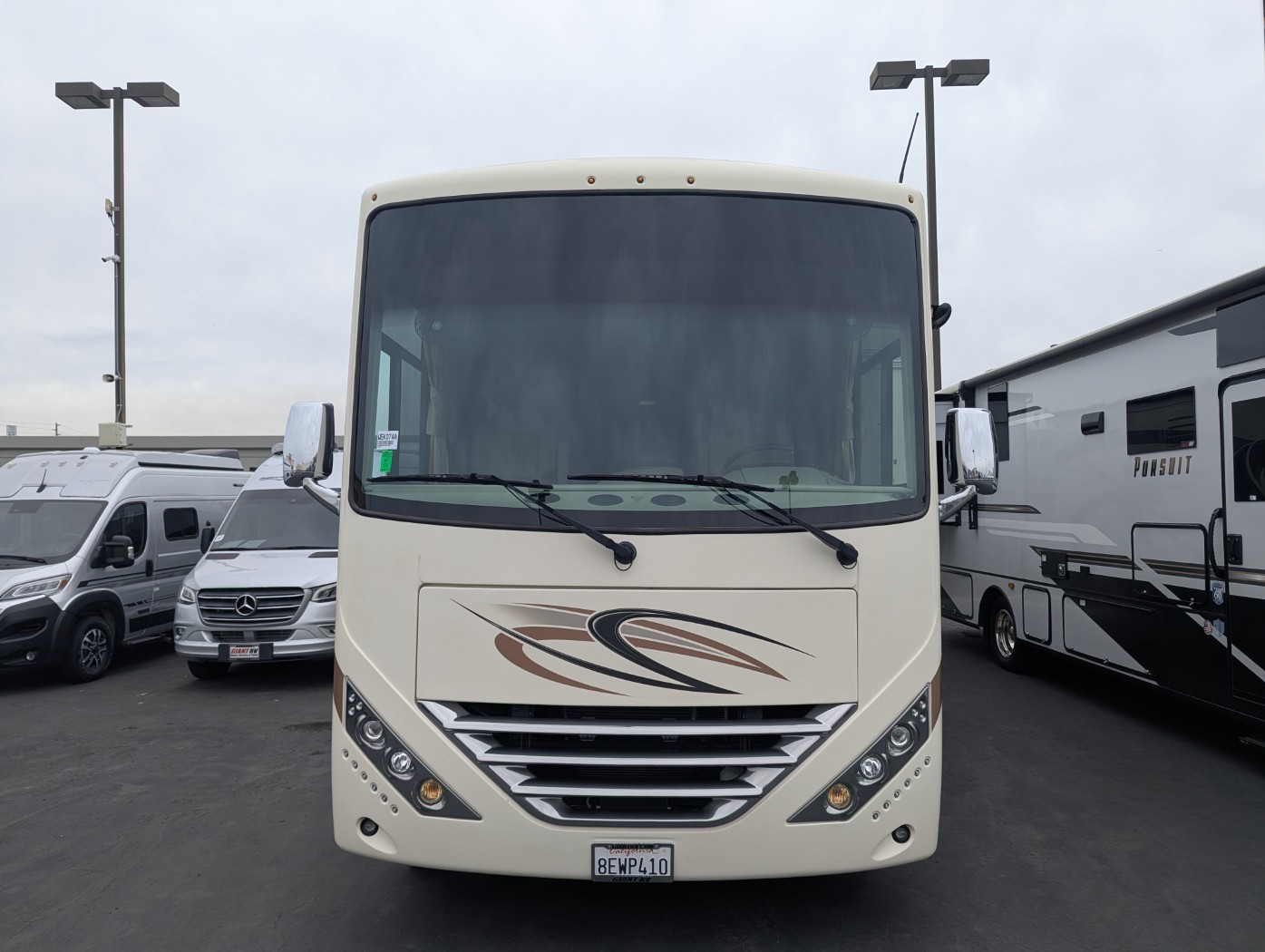 2019 Thor Motor Coach Hurricane