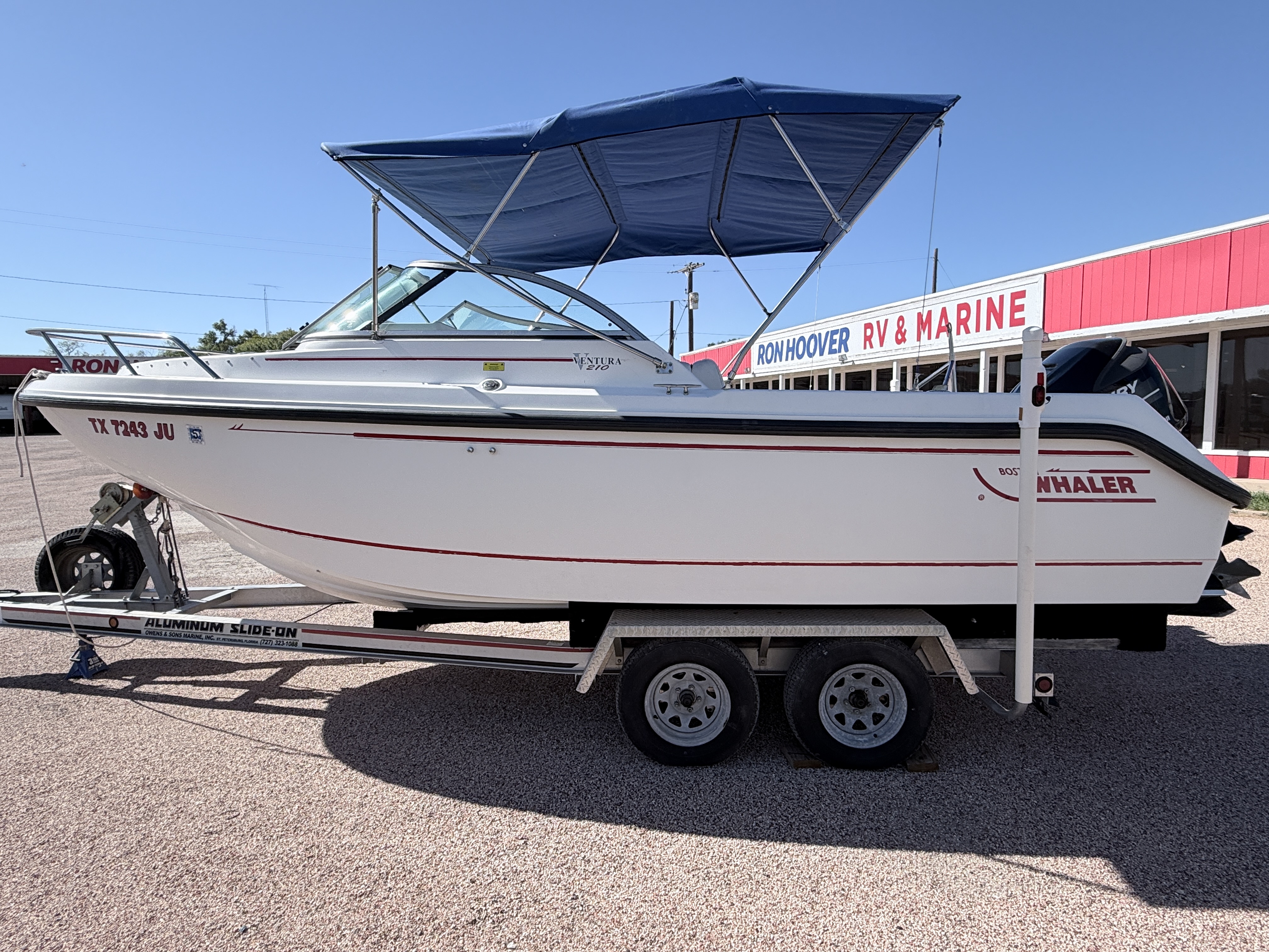 2003 BOSTON WHALER 210 VENTURA - Image 6