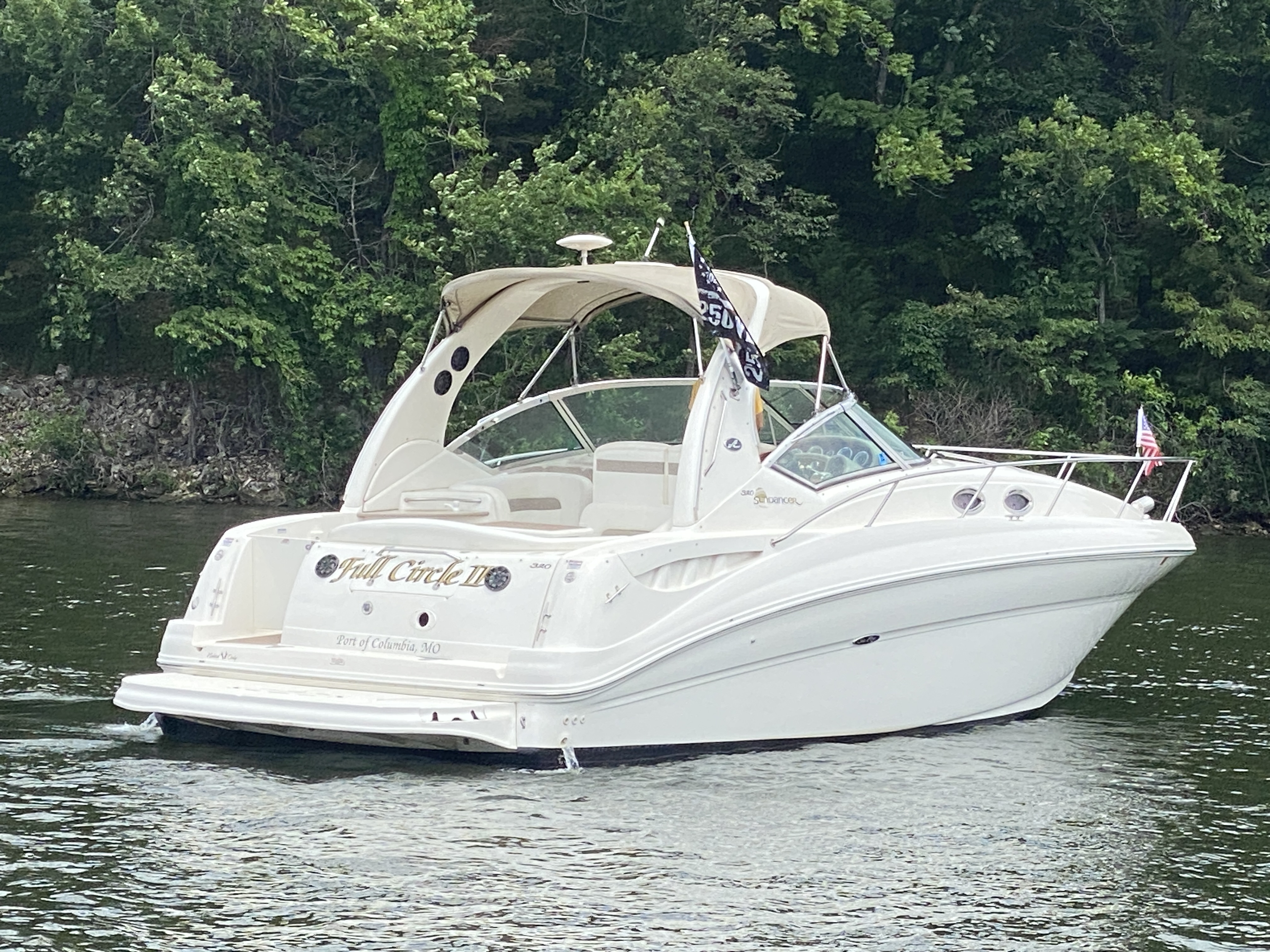 2003 Sea Ray 320 Sundancer - Image 2