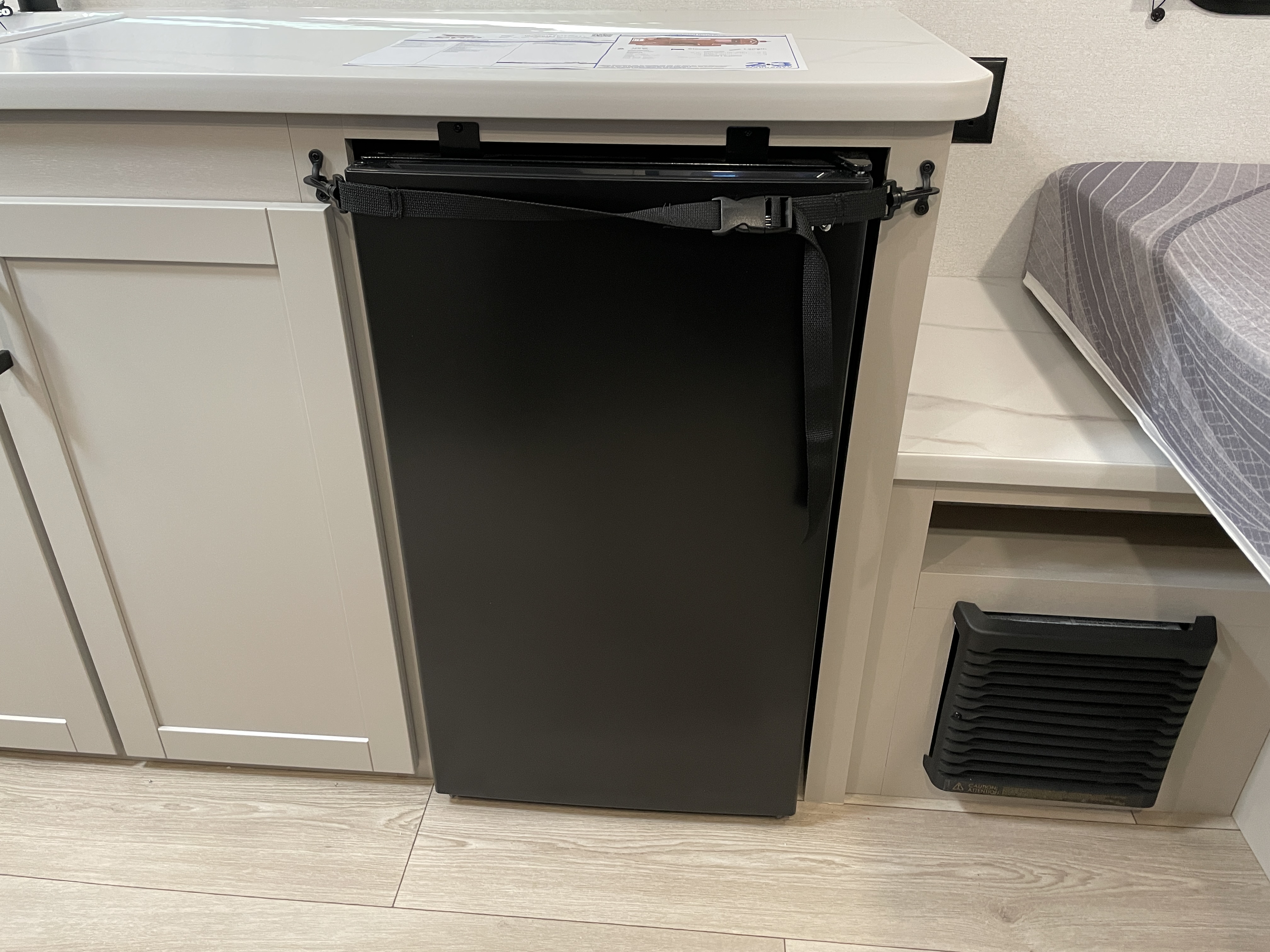 2027 Jayco Jay Flight SLX 172DB - Image 9