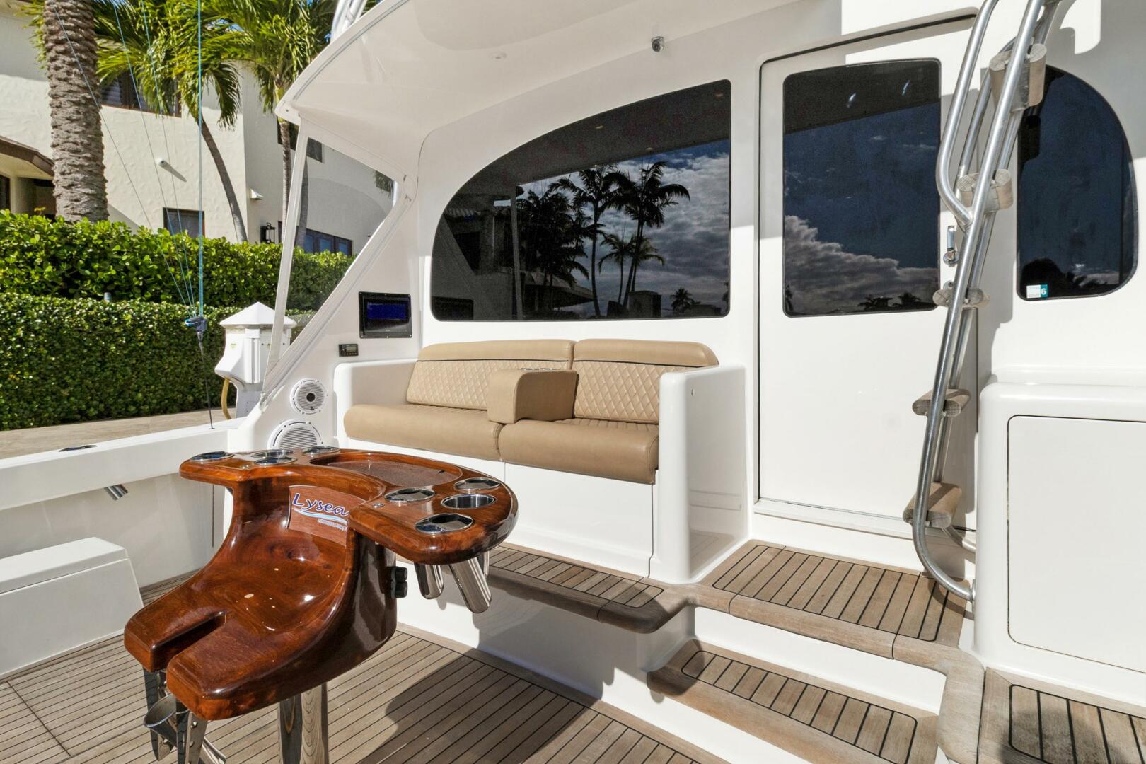 2015 Viking 46 Convertible - Image 20