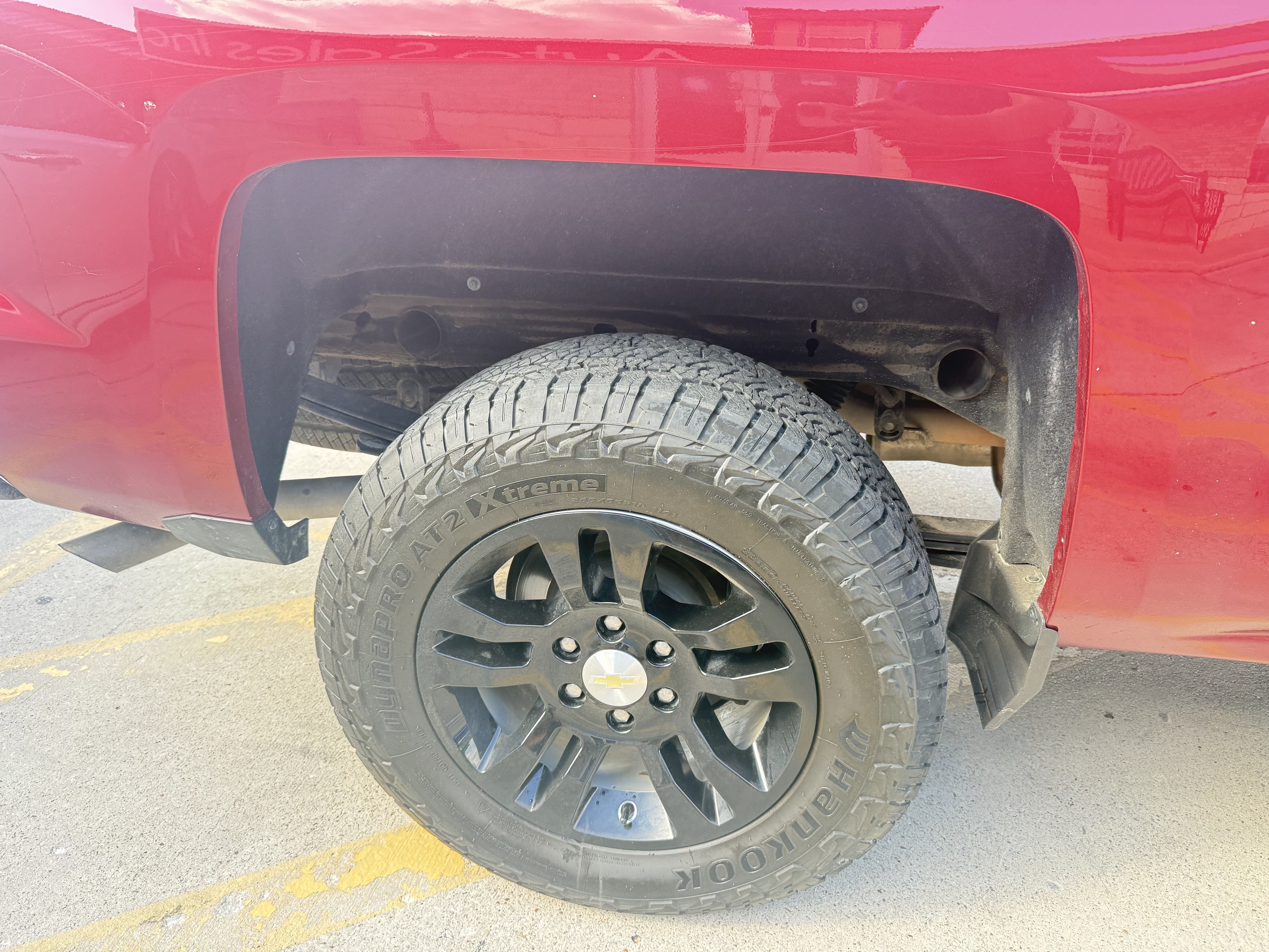 2018 Chevrolet Silverado 1500 Crew Cab LT 4WD - Image 2