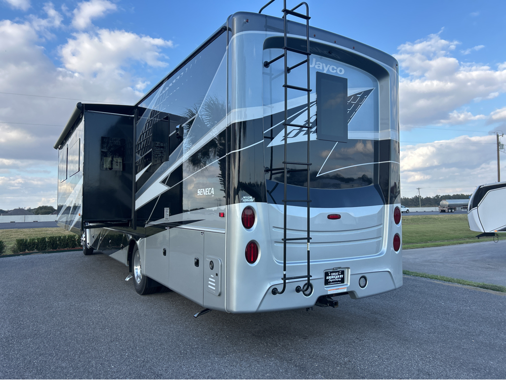 2026 JAYCO SENECA 37K - Image 3