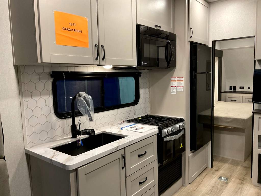 2026 JAYCO SEISMIC 214 - Image 14
