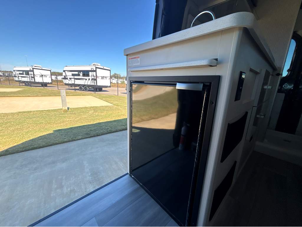 2026 THOR MOTOR COACH SCOPE 18M - Image 25