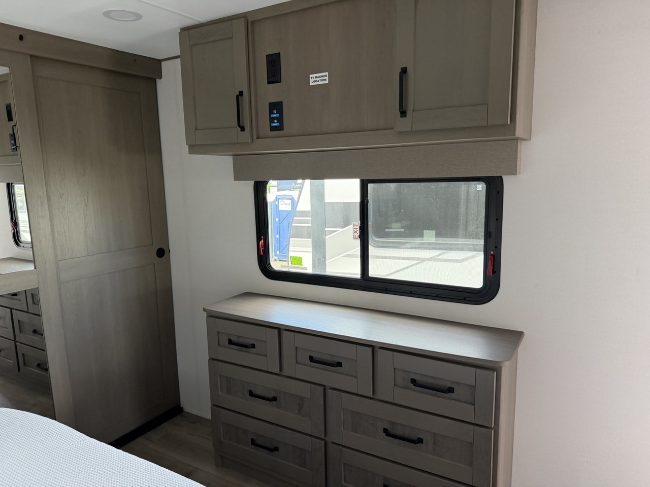 2026 Grand Design Reflection Travel Trailer 345RLTS - Image 18
