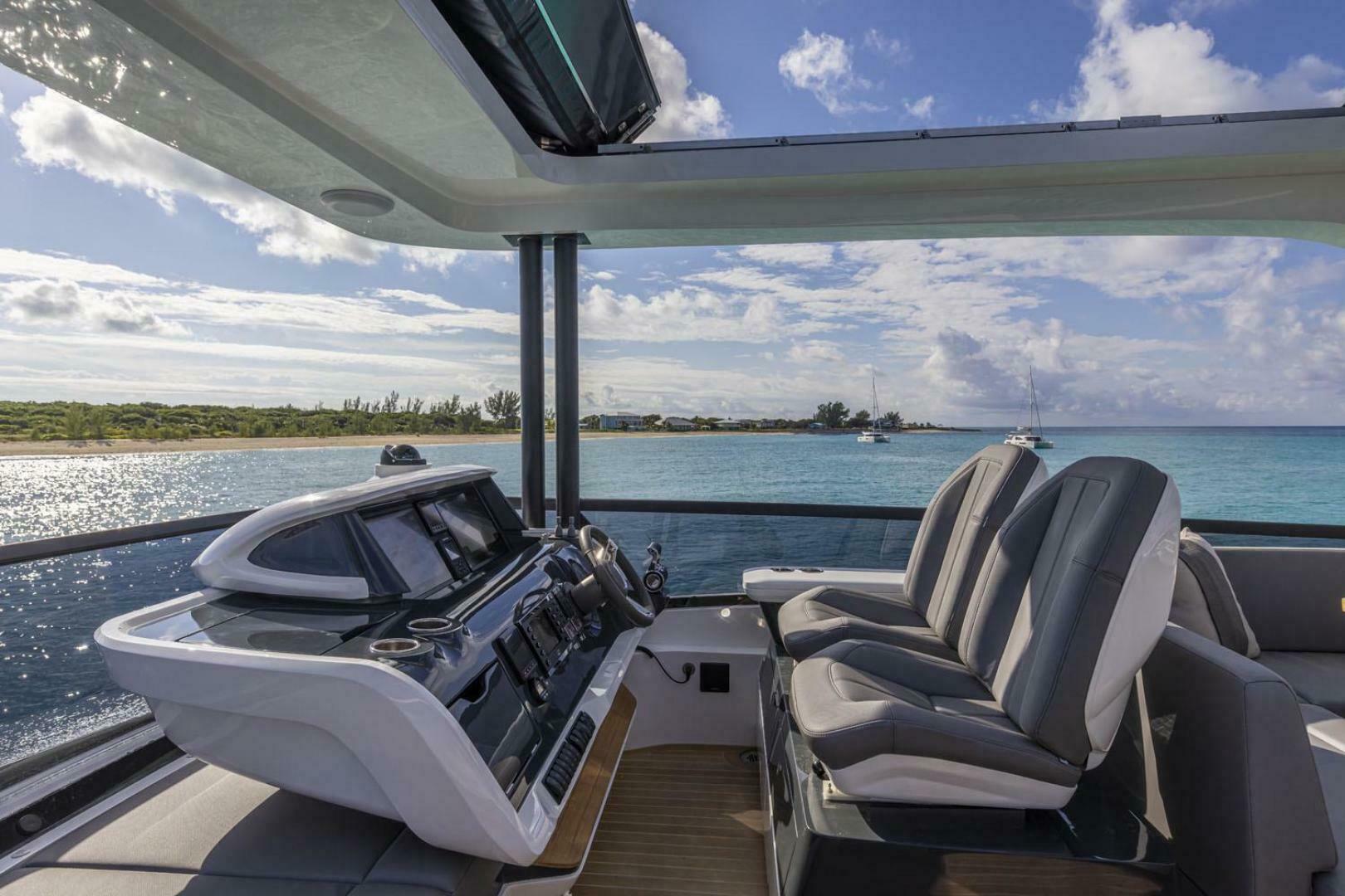 2023 Pearl 72 - Image 34