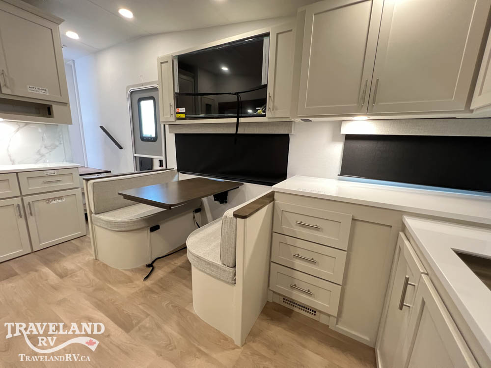 2027 Alliance RV Avenue 23ML - Image 25