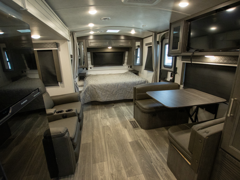 2024 Keystone Cougar Half-Ton 22MLS - Image 19