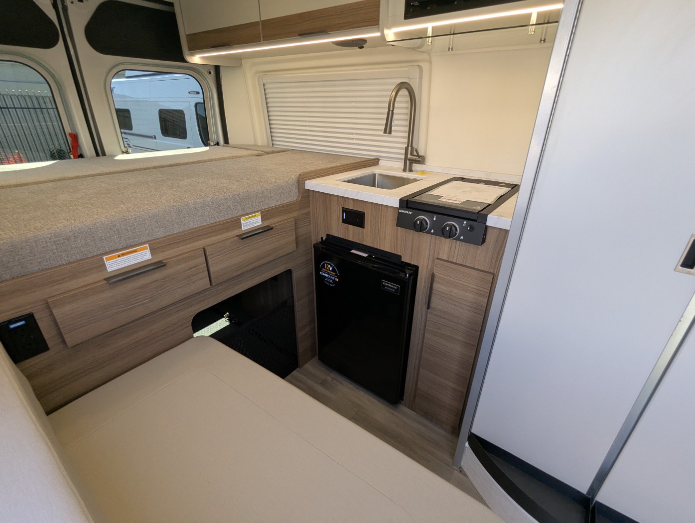 2027 Thor Motor Coach Rize 18Z - Image 17