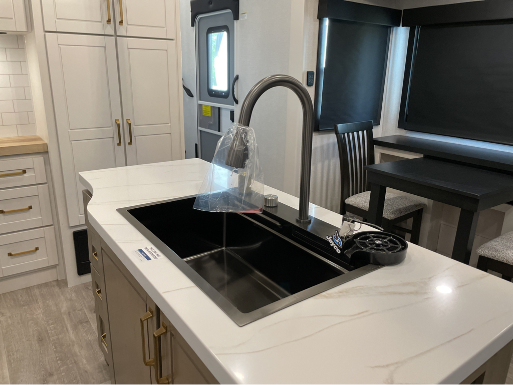 2026 Jayco Eagle 355MBQS - Image 14