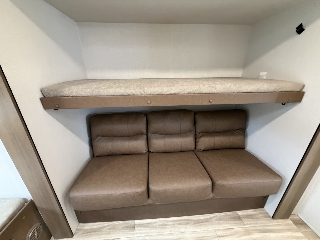 2027 VENTURE RV SPORTTREK 333VIK - Image 53