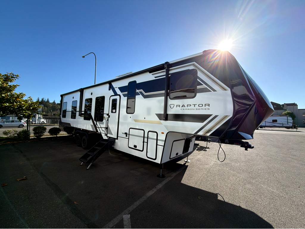 2027 Keystone Carbon 363