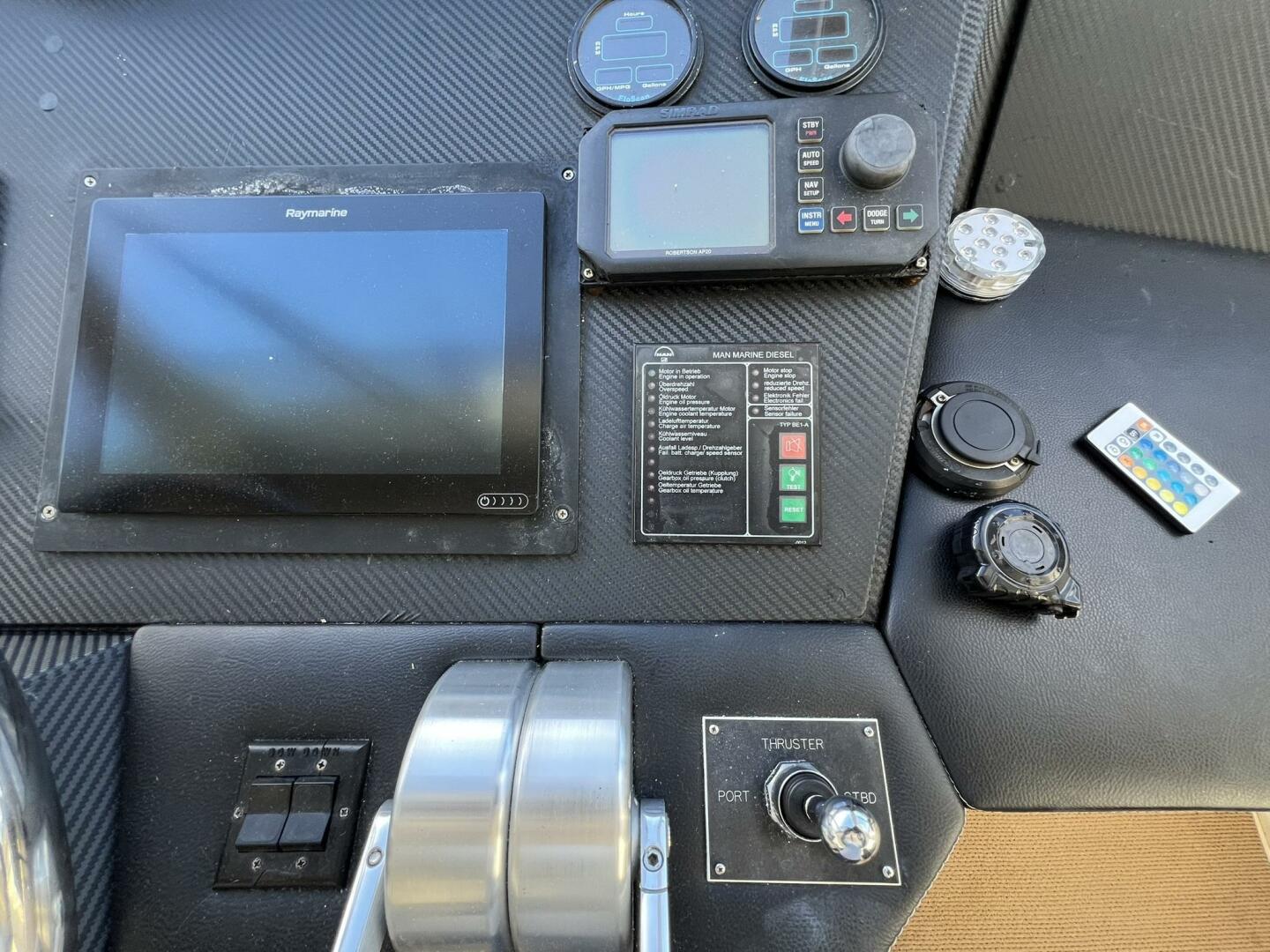 1999 Viking 60 CPMY - Image 39