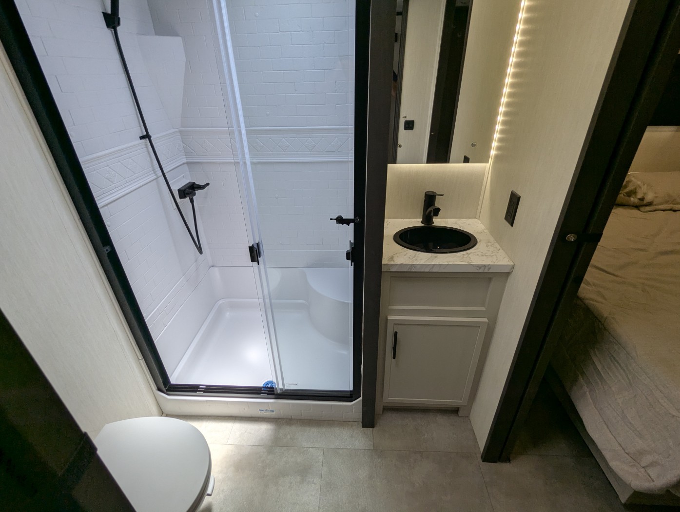 2026 Forest River CRUSADER 2SUITE - Image 16