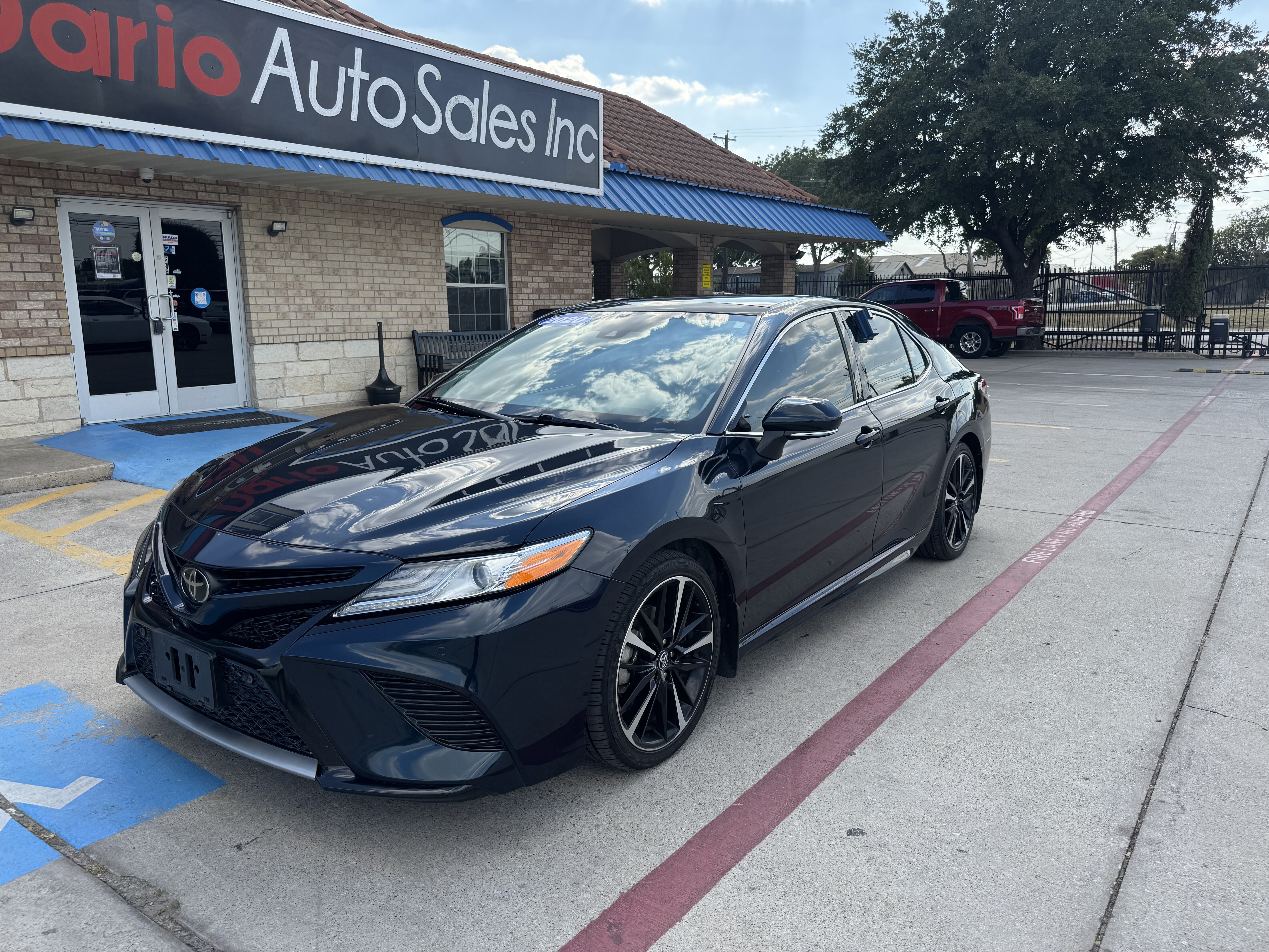 2020 Toyota Camry-4 Cyl. Sedan 4D SE - Image 1