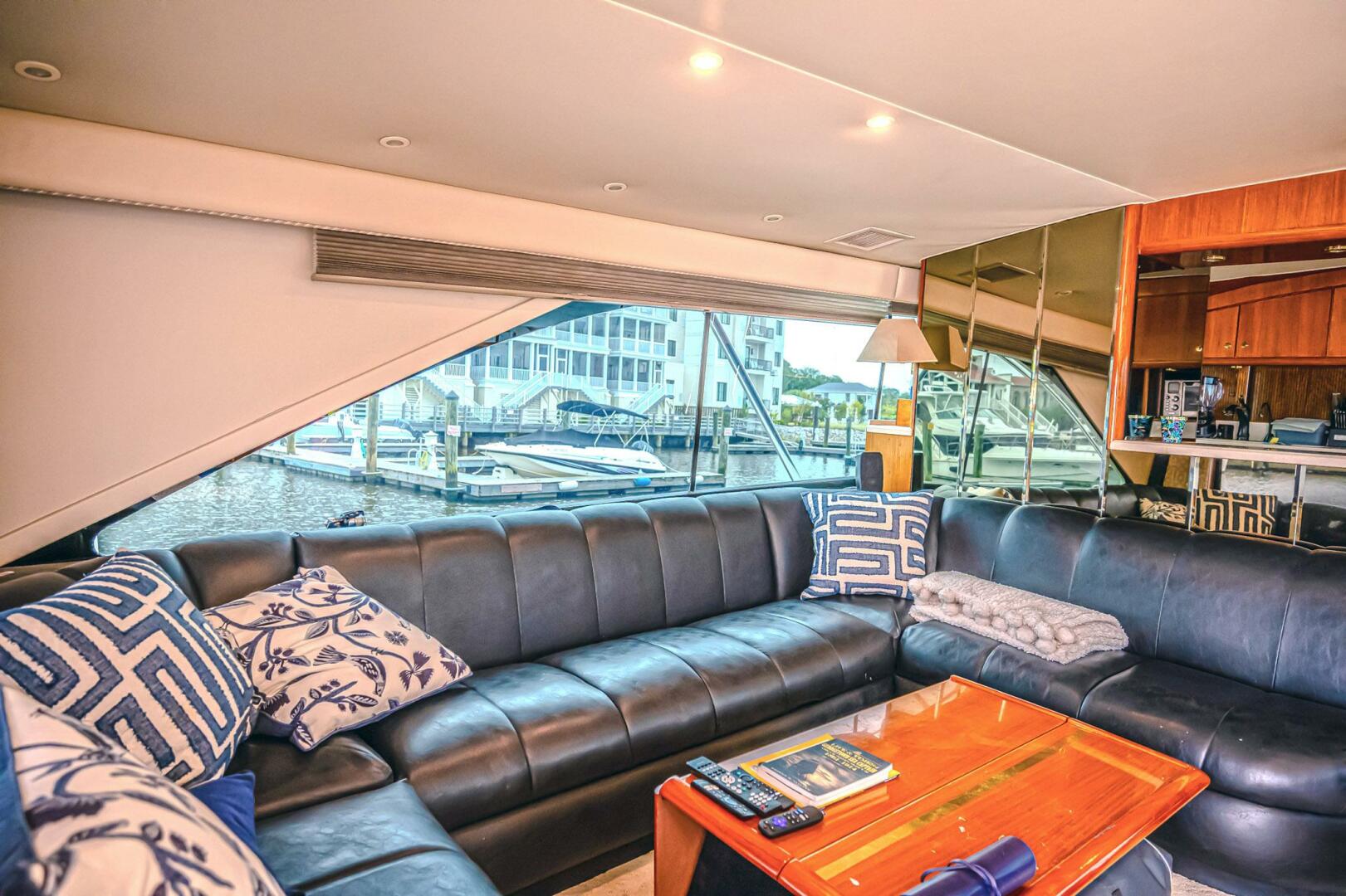 1997 Ocean Yachts 60 Super Sport  EB - Image 8