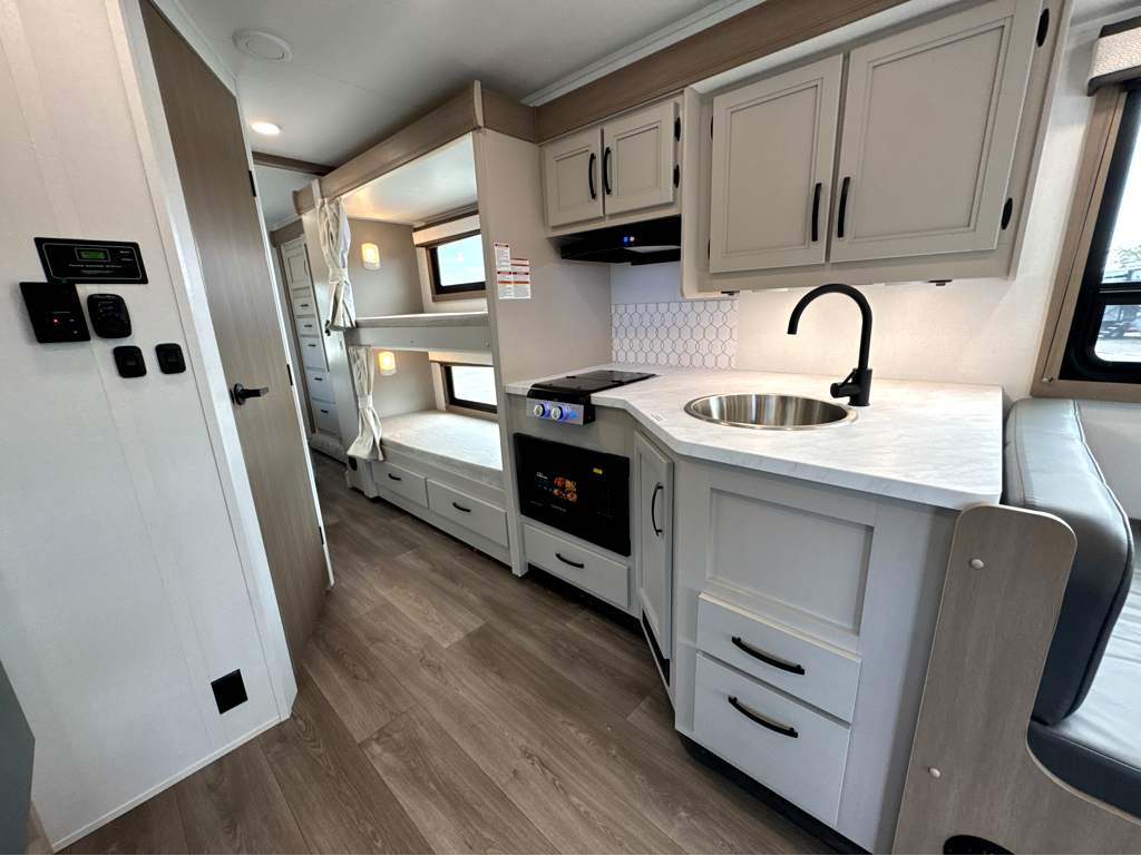 2027 Jayco Redhawk SE 31FF - Image 5