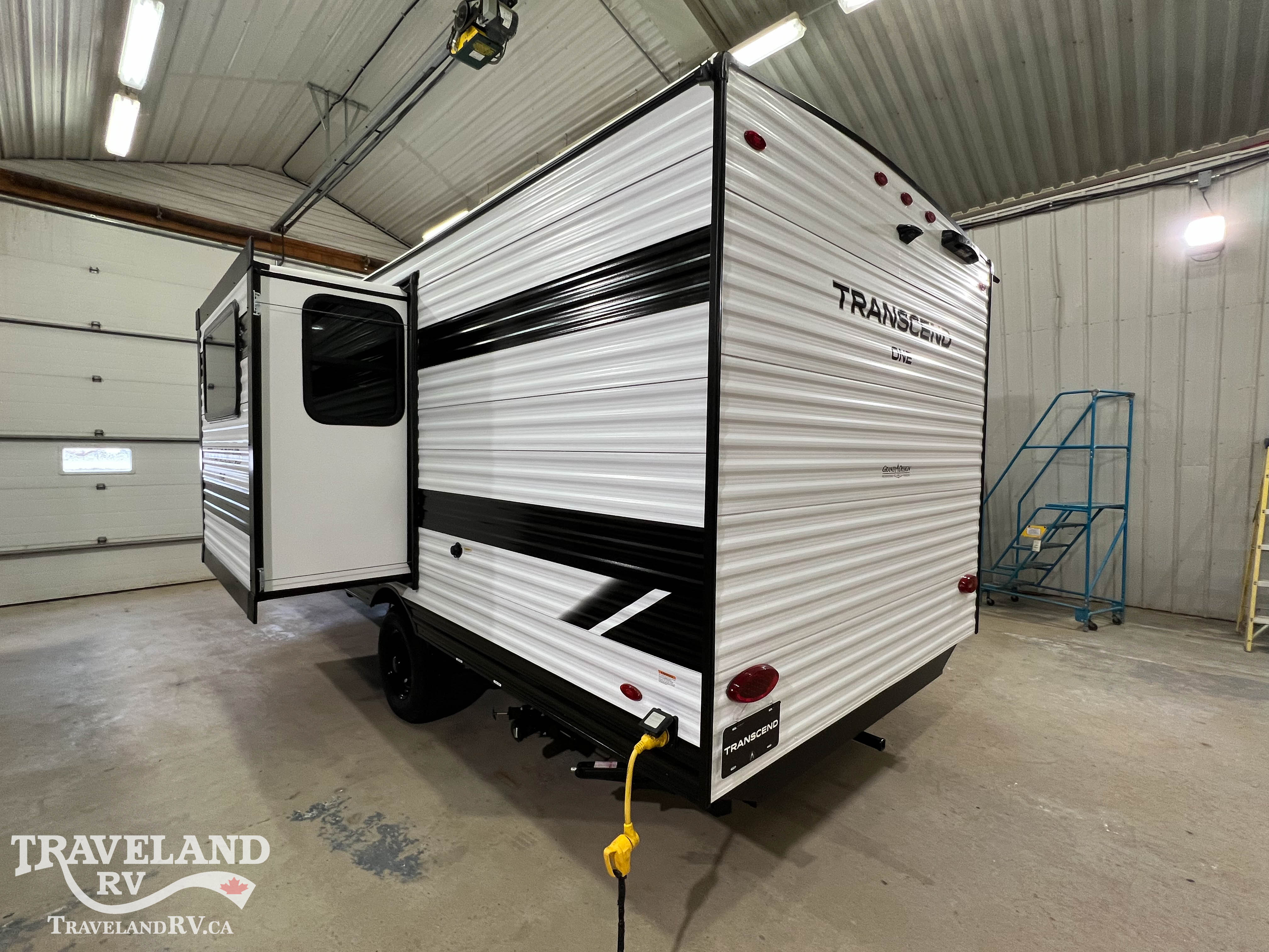 2026 Grand Design Transcend ONE 161DB - Image 8