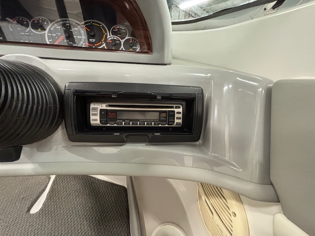 2000 FOURWINNS HORIZON 180 - Image 12