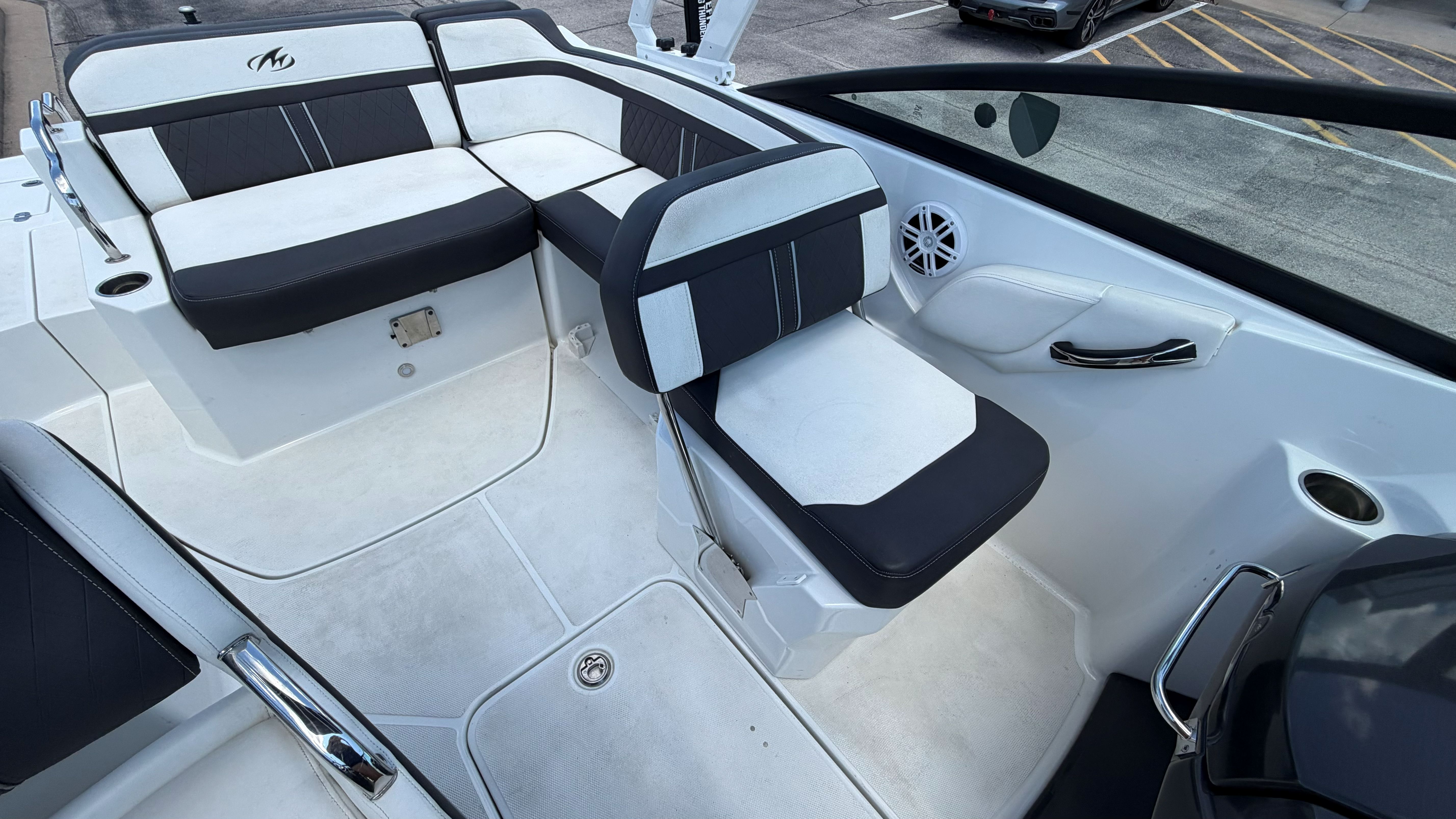 2024 Monterey M4 - Image 26
