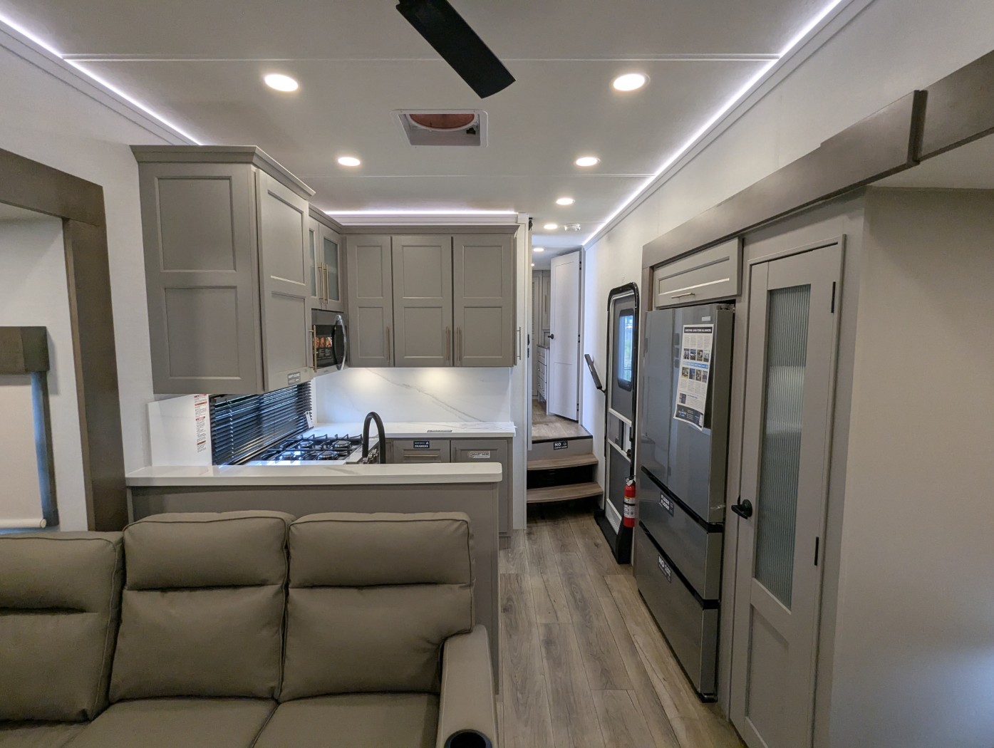 2026 Alliance RV Paradigm 395DS - Image 39