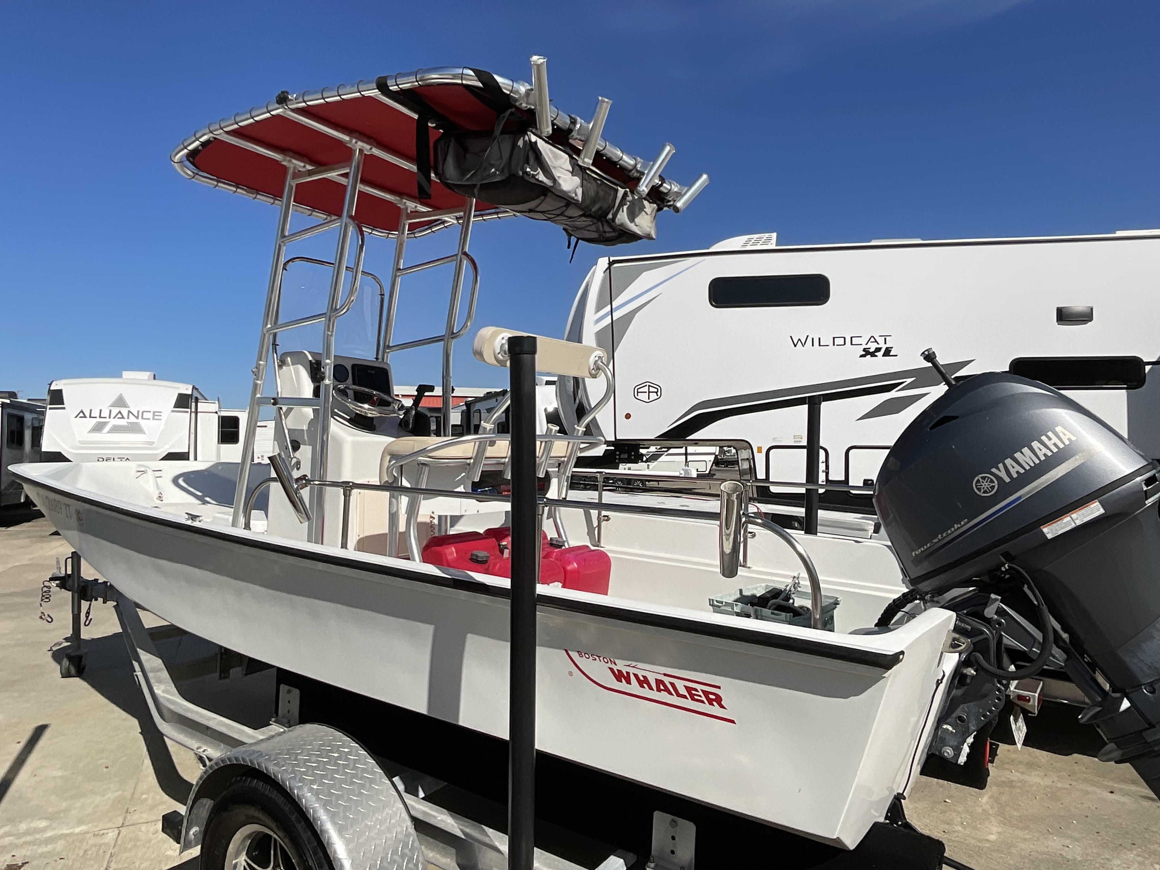 1984 BOSTON WHALER 2027 17 MONTAUK - Image 4