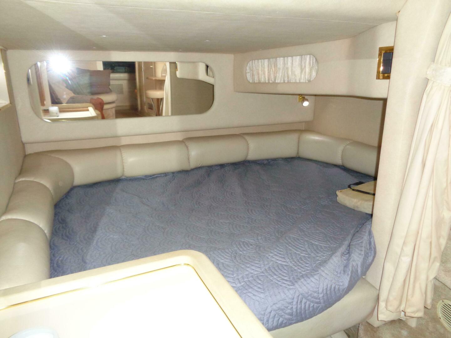 1997 Sea Ray 370 Sundancer - Image 18