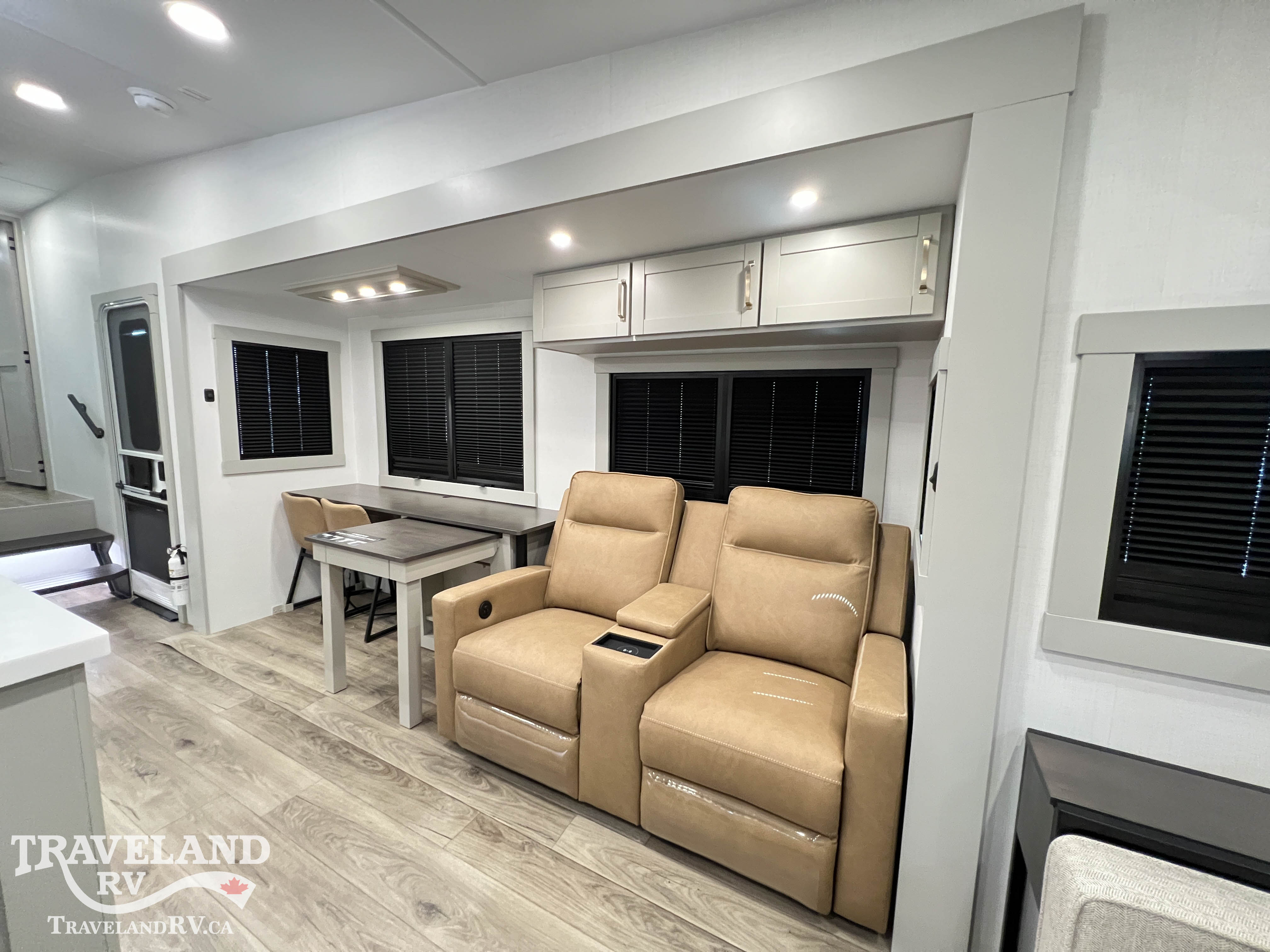 2027 Brinkley RV Model Z 3100 - Image 12