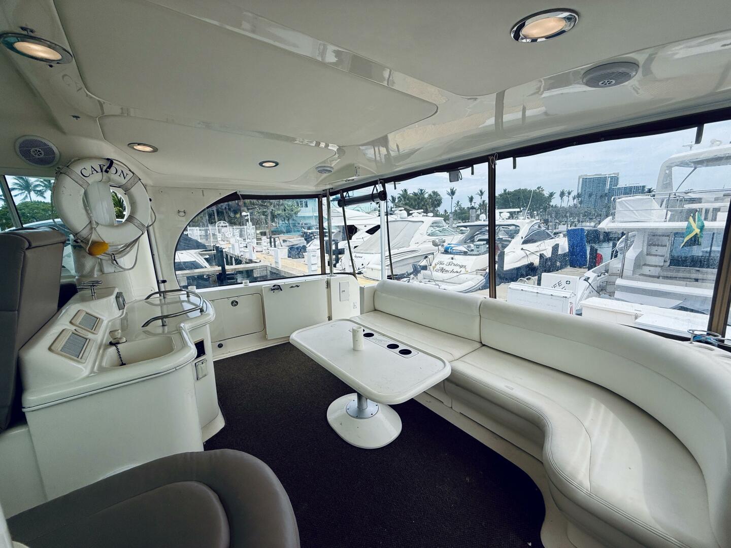 2003 Sea Ray 480 Motor Yacht - Image 18