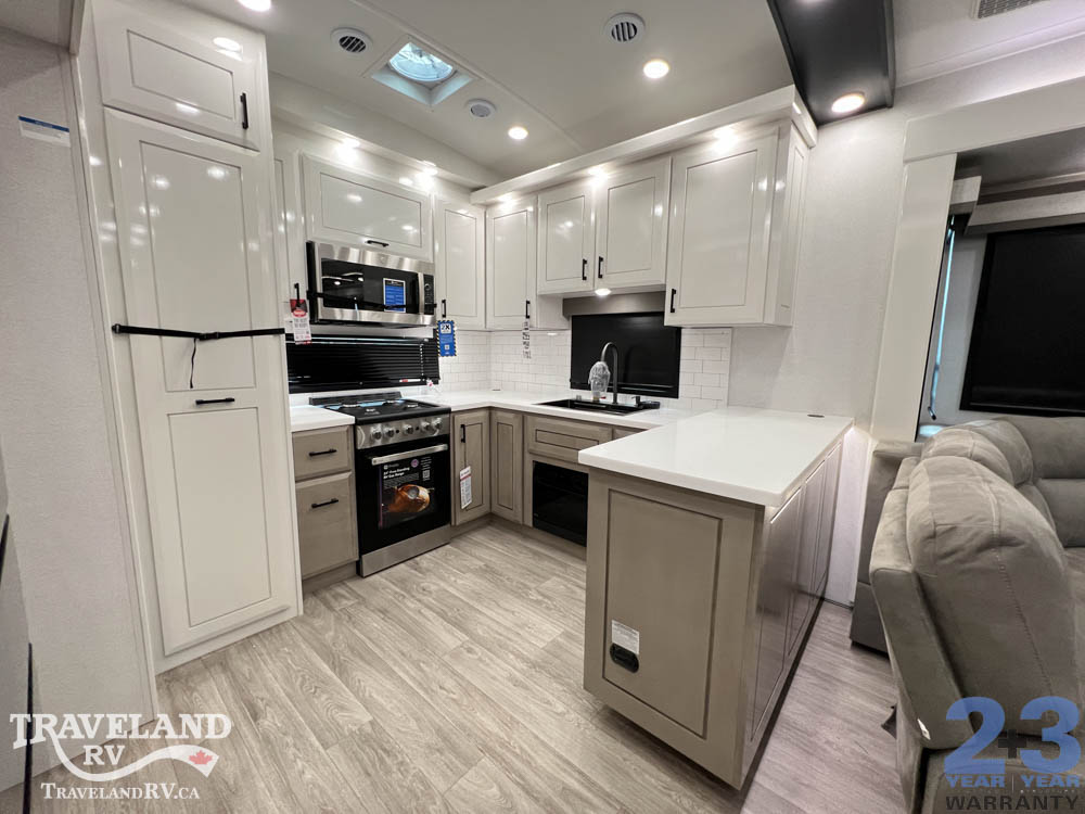 2027 Jayco Pinnacle 38FBRK - Image 18