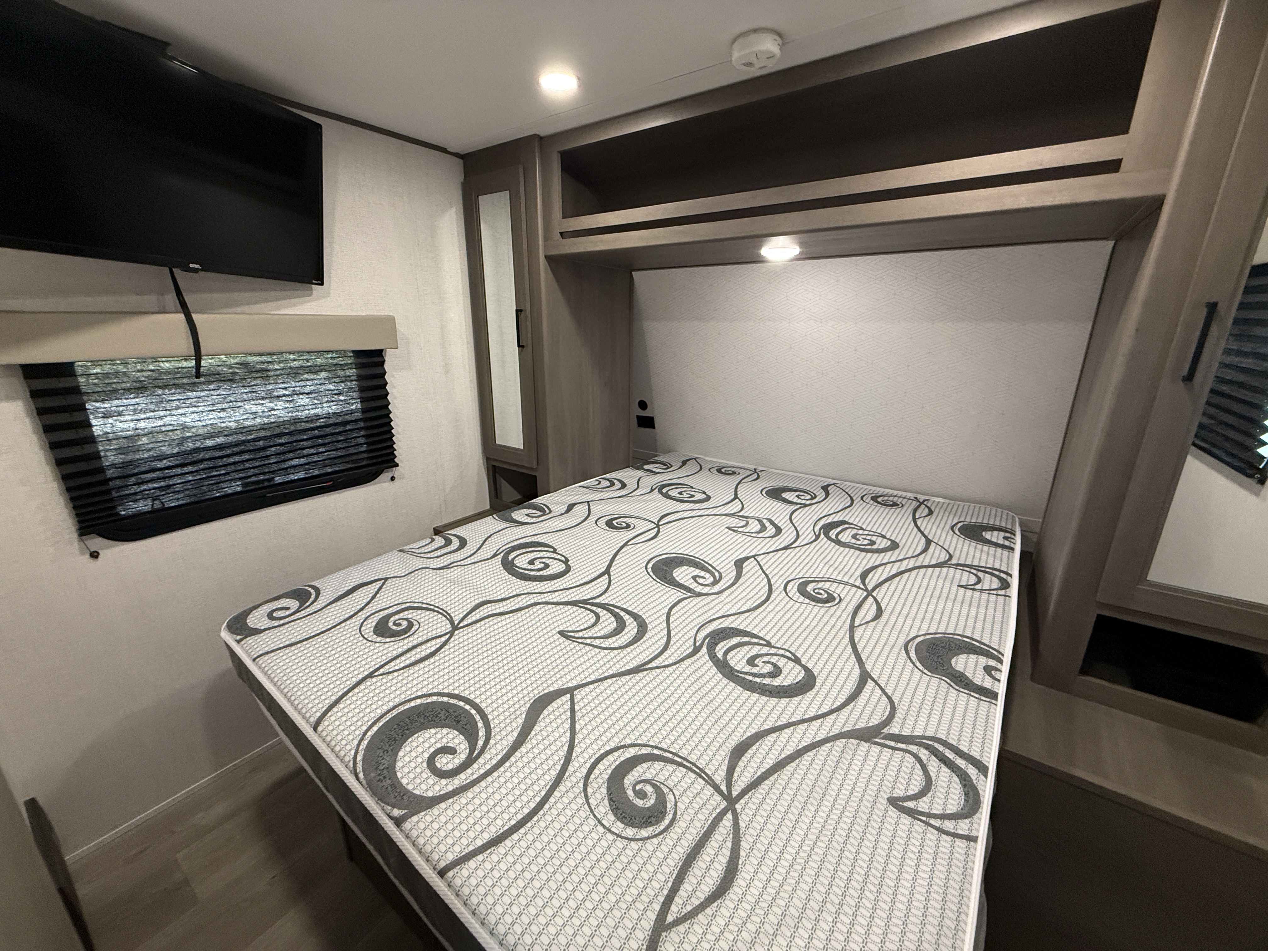2025 Grand Design Transcend XPLOR 26RBX - Image 15