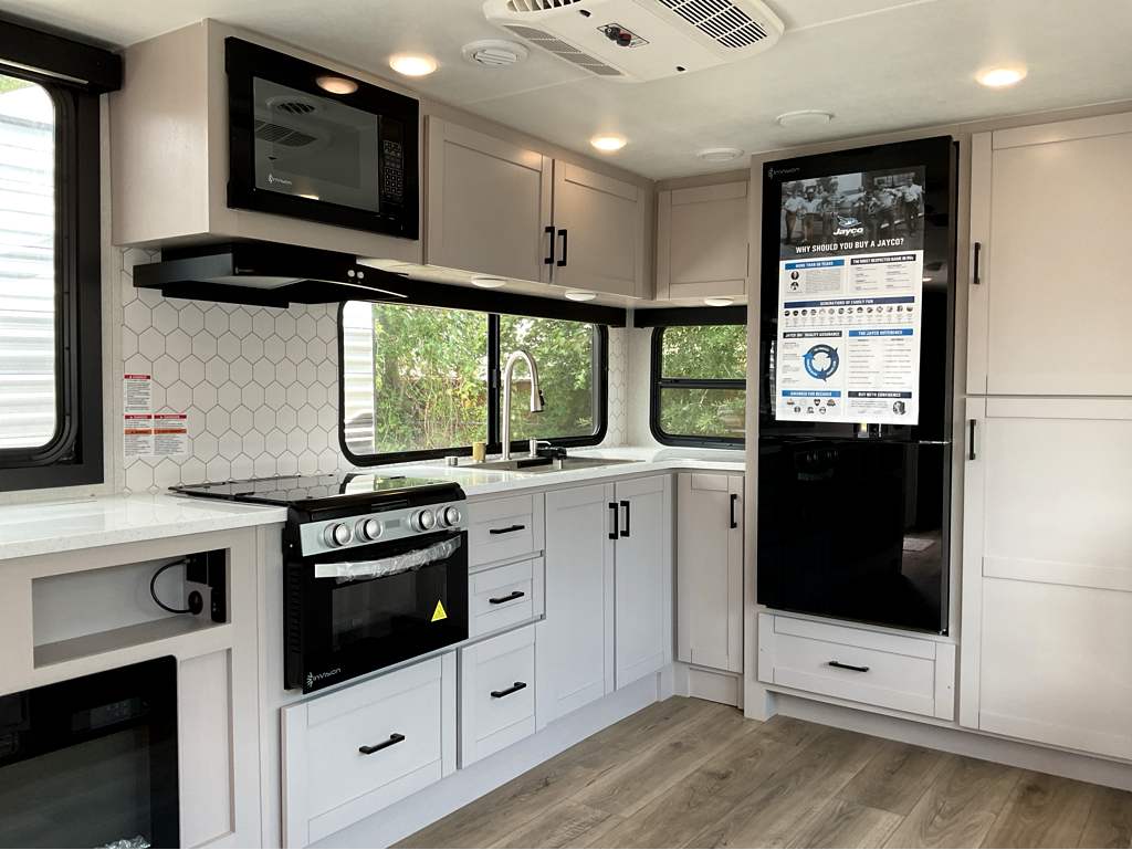 2026 JAYCO Jay Feather 30 RKB - Image 10