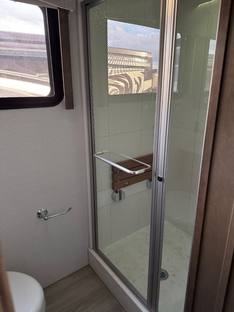2025 Entegra Coach Anthem 37K - Image 13