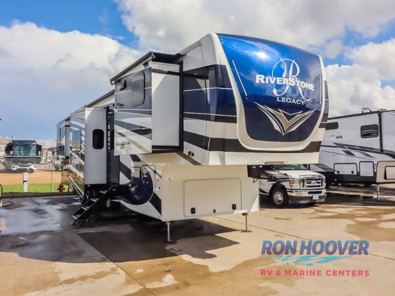 2024 FOREST RIVER 421FK - Image 1