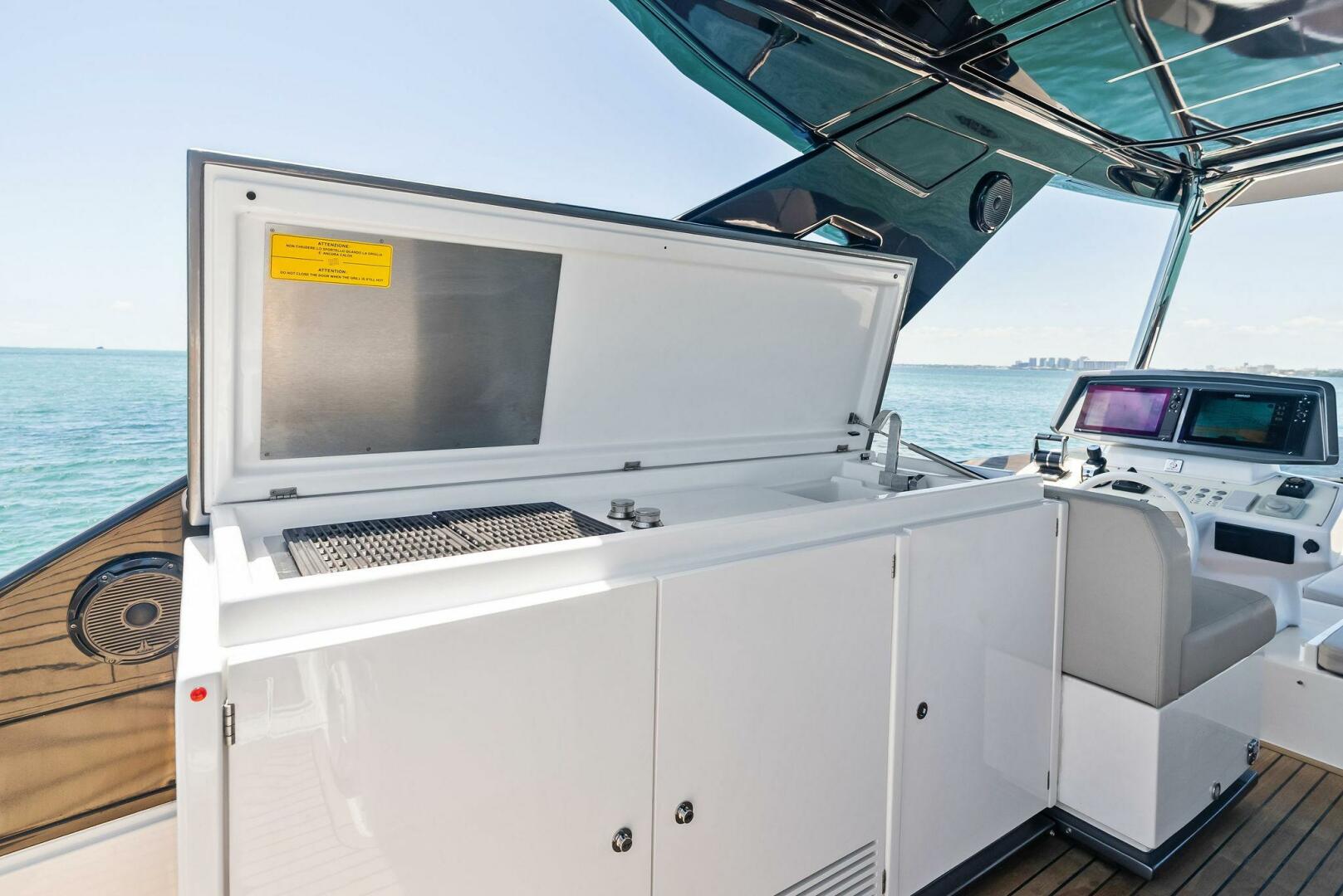 2023 Ferretti Yachts 670 - Image 45