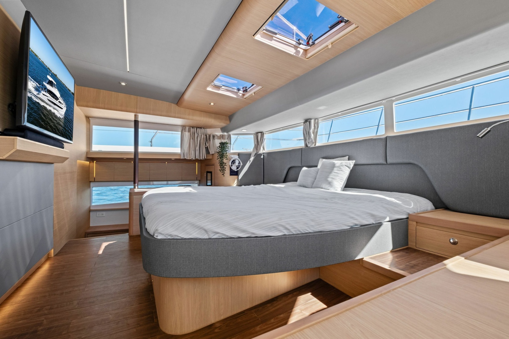 2022 Aquila 54 Yacht - Image 22