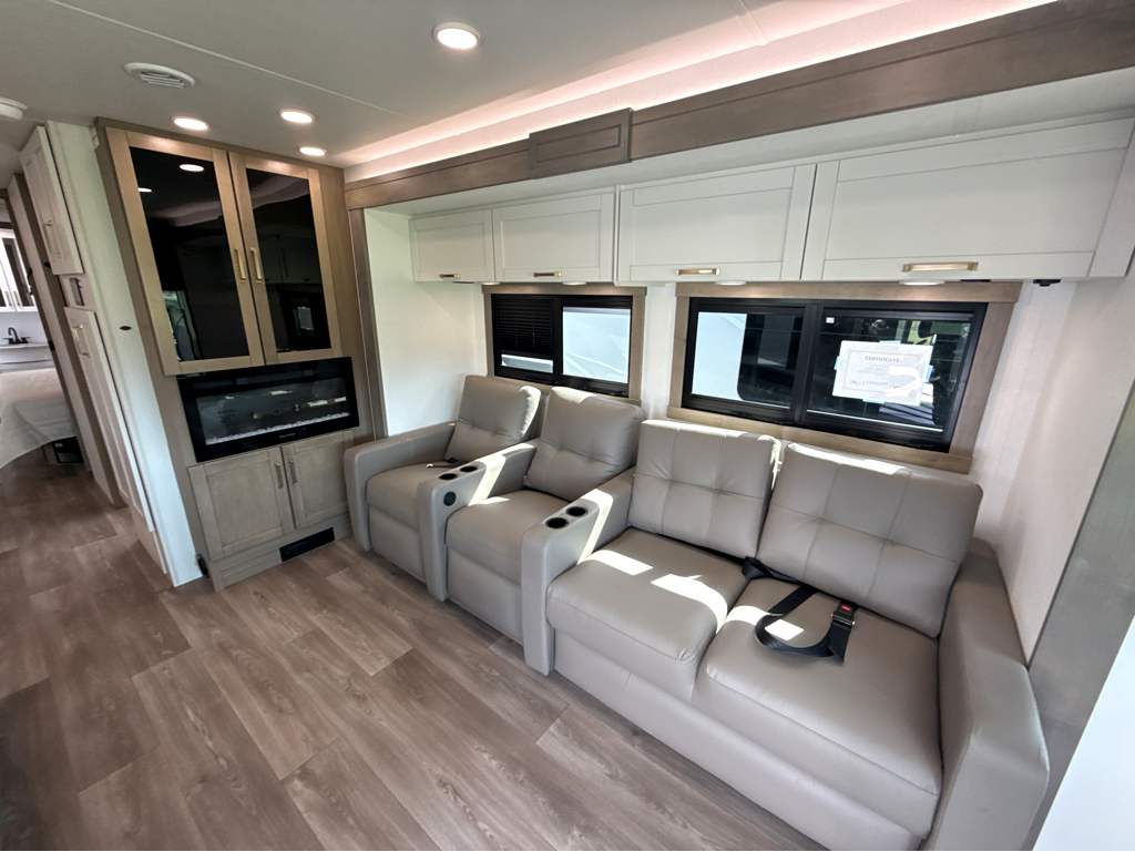2027 ENTEGRA COACH VISION XL 36C - Image 13
