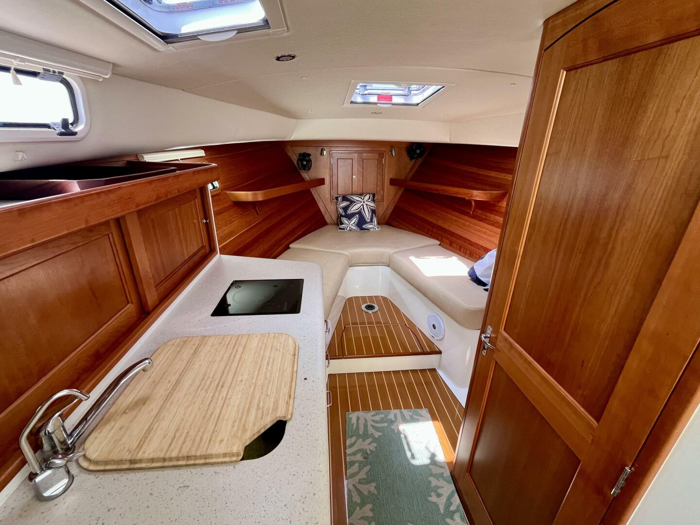 2019 MJM 35z - Image 131