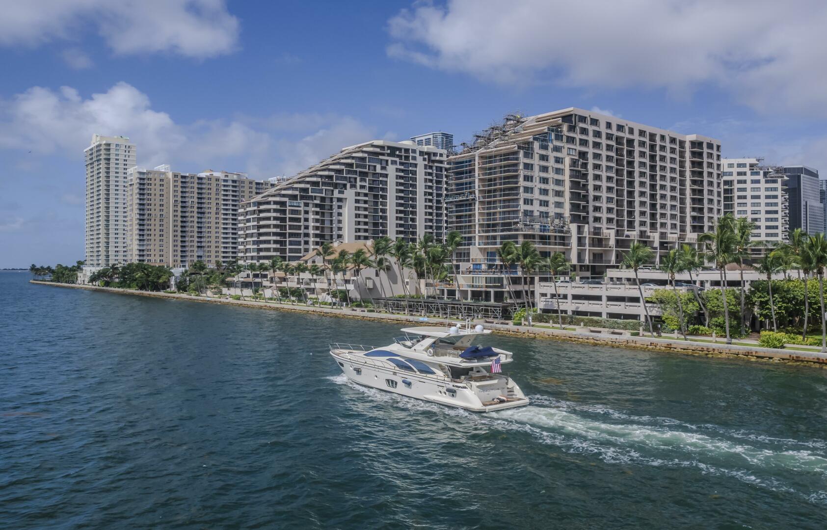 2008 Azimut 75 - Image 38