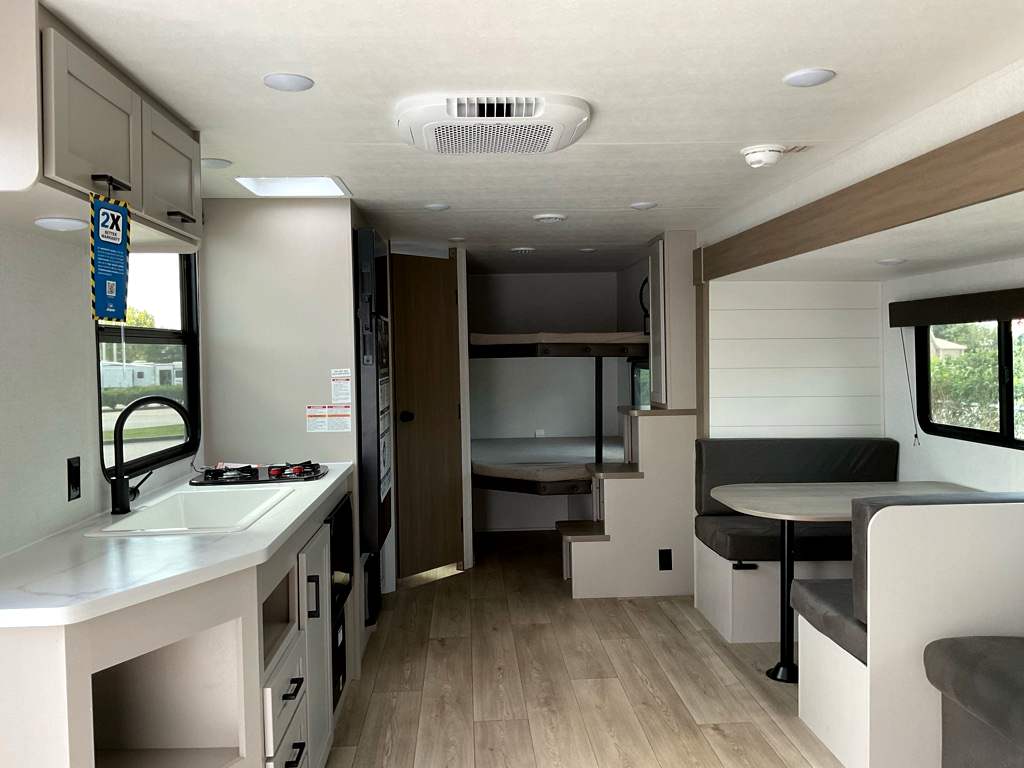 2027 JAYCO Jay Flight 270BHS - Image 6