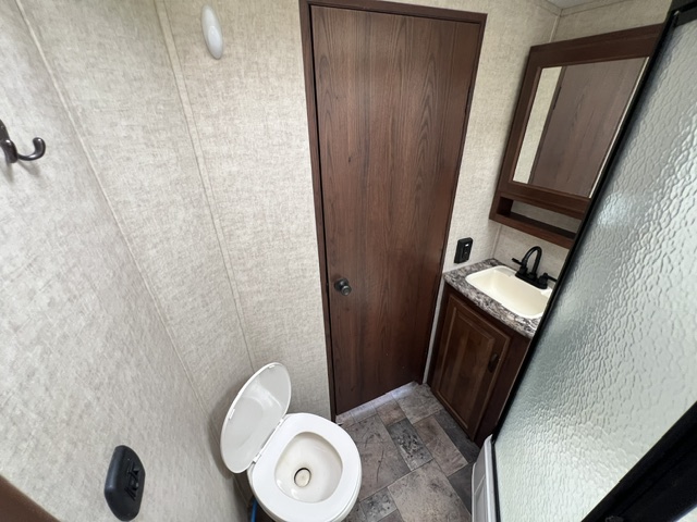 2014 Keystone Outback 323BH - Image 22