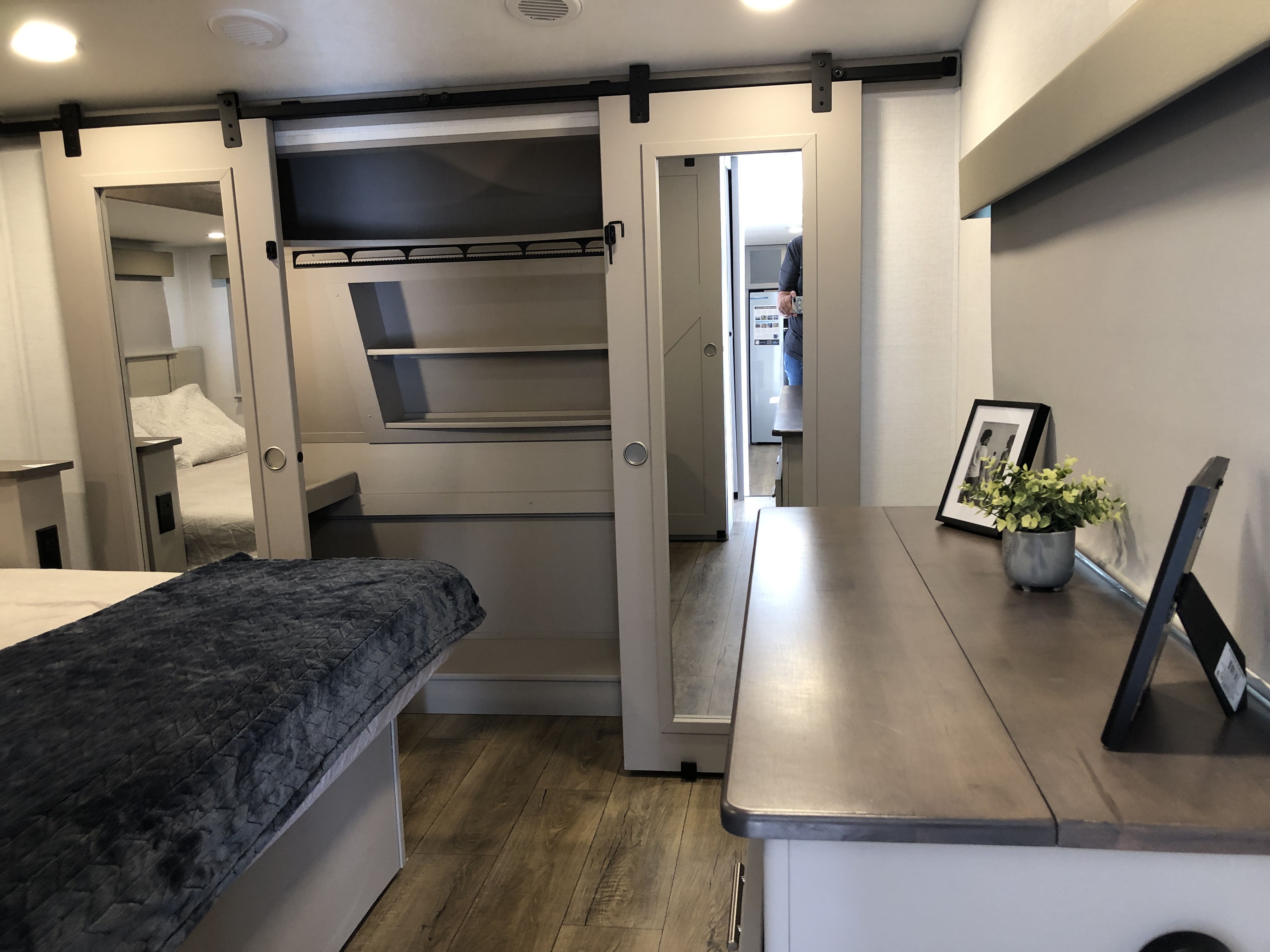 2026 Alliance RV Avenue 35RKS - Image 25