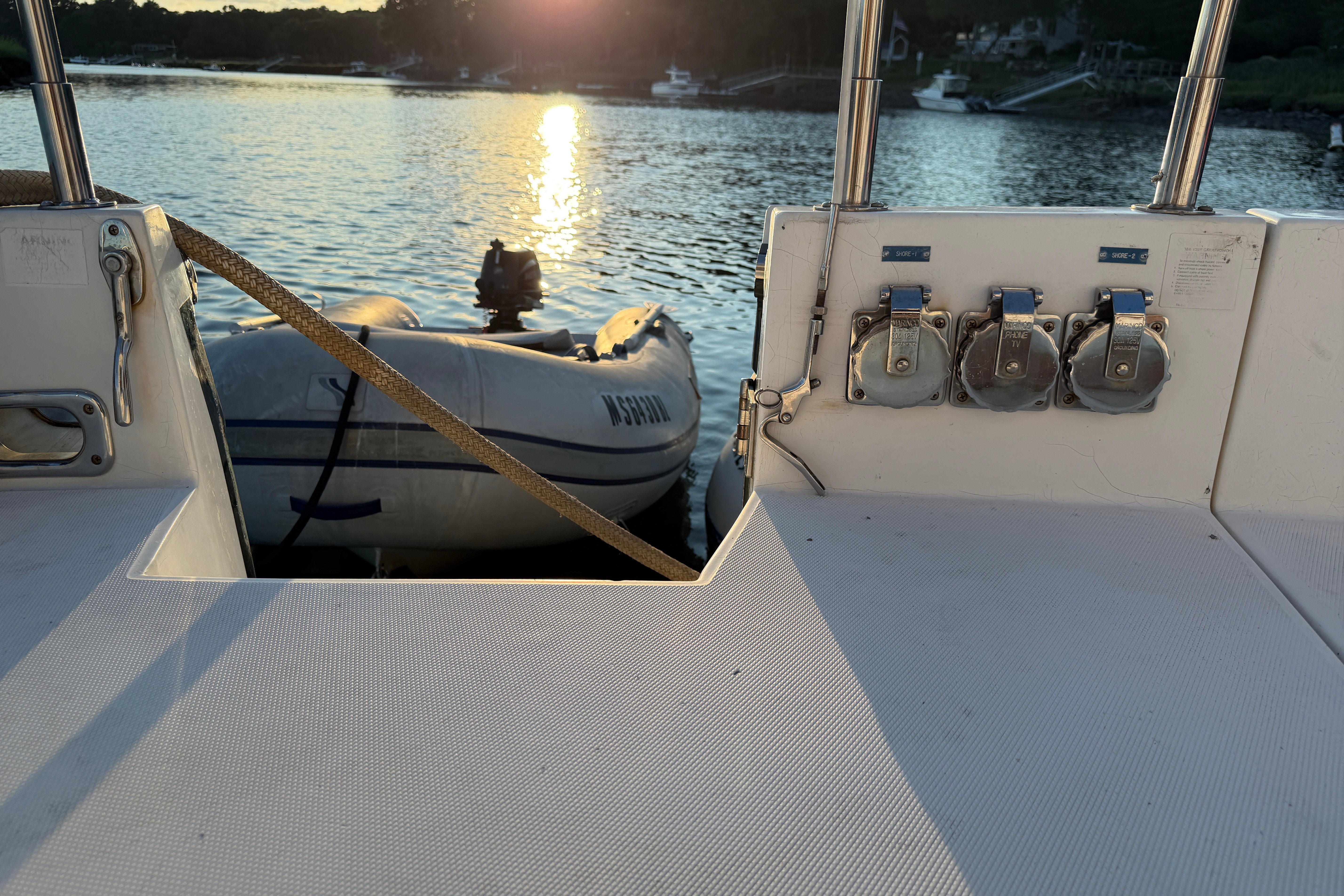 1998 Sabreline 36 AFT CABIN - Image 28