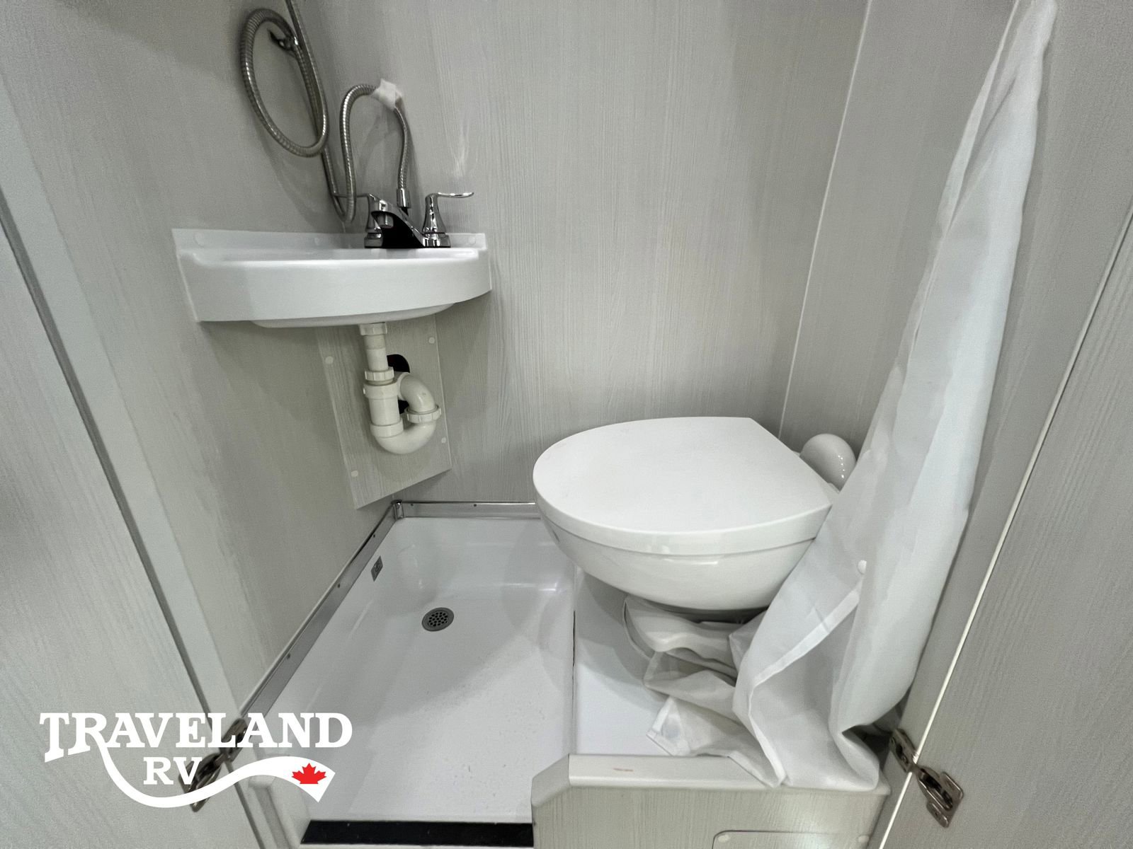 2023 PLEASURE-WAY PLATEAU FL - Image 21