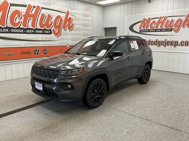 2022 Jeep Compass Utility 4D Altitude 4WD - Image 1