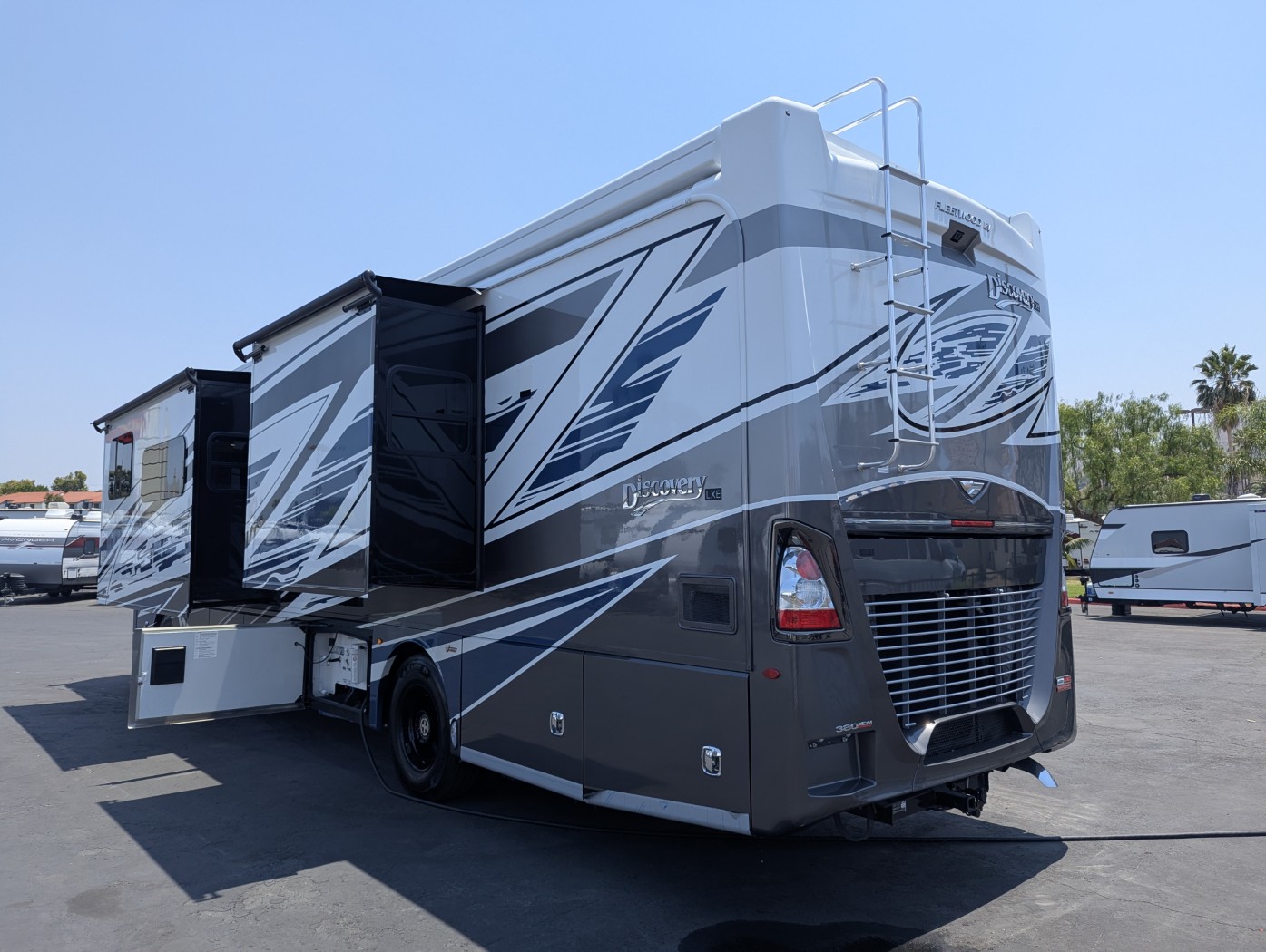 2026 Fleetwood Discovery LXE