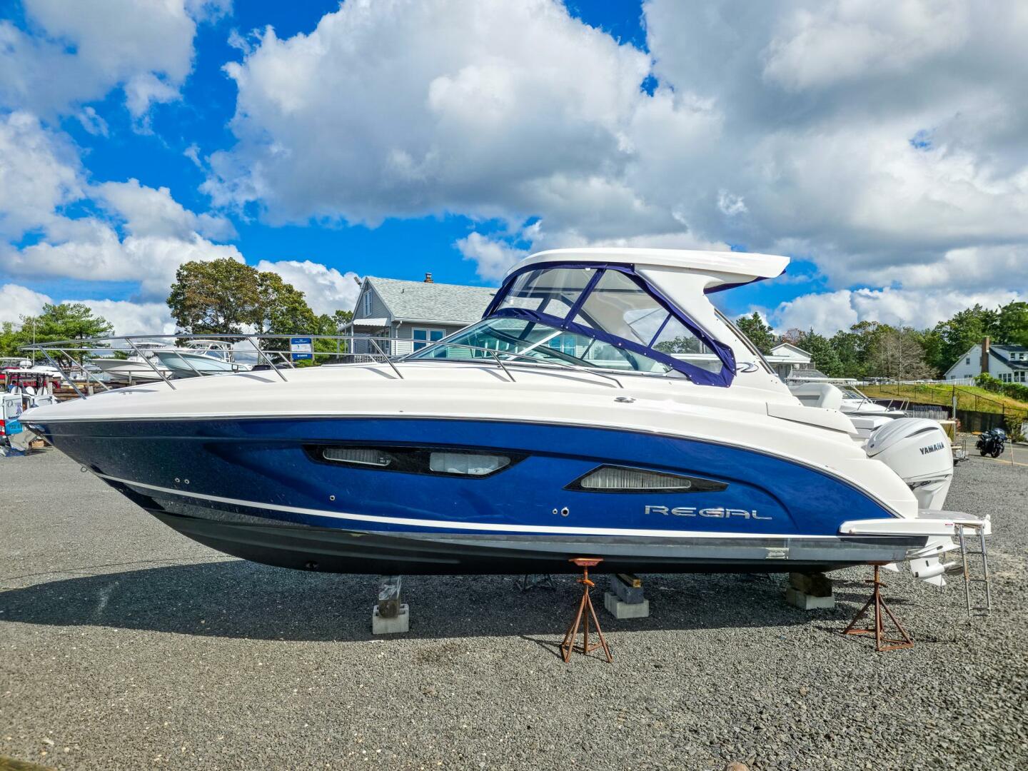 2026 Regal 33 XO Base - Image 6