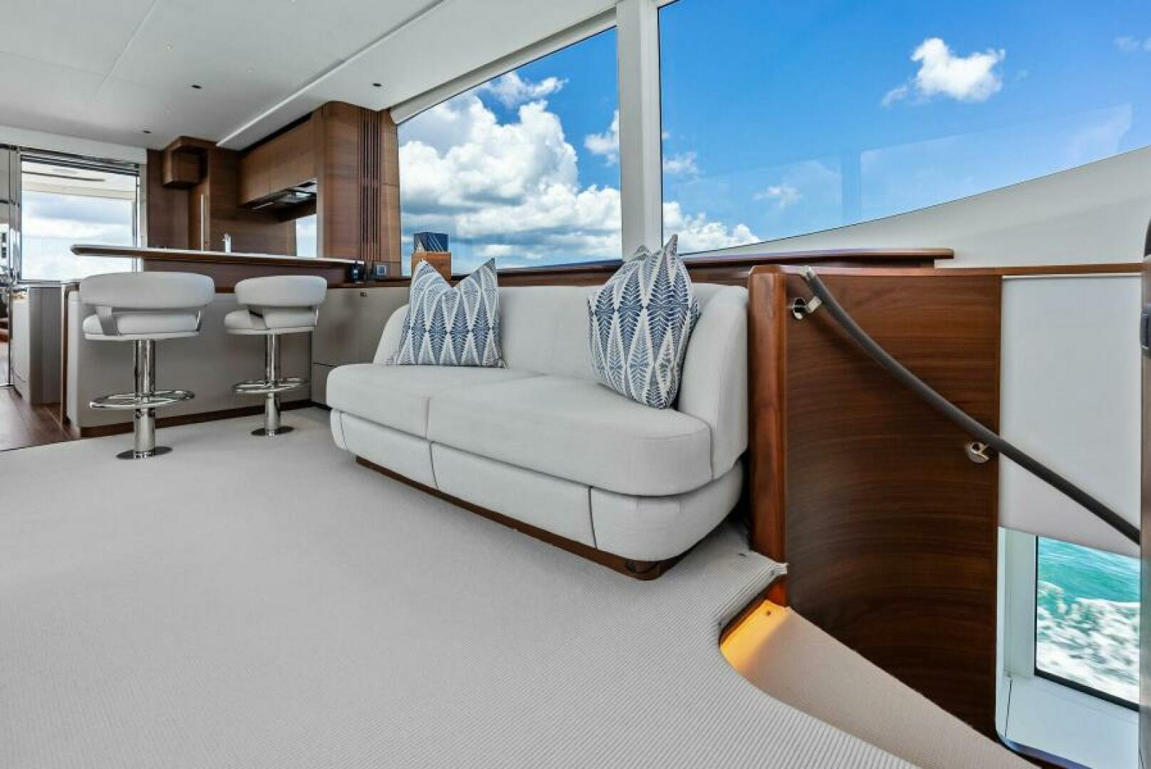 2024 Princess Y72 Motor Yacht - Image 47
